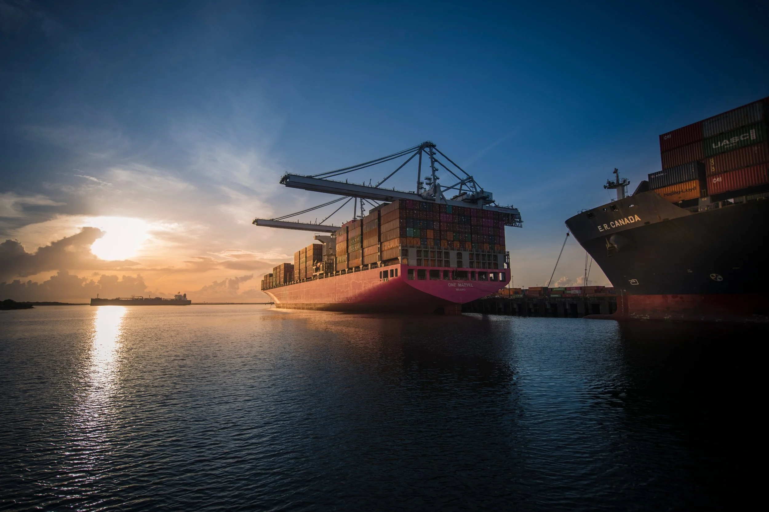 Competition Shipping A competitive industry — World Shipping Council