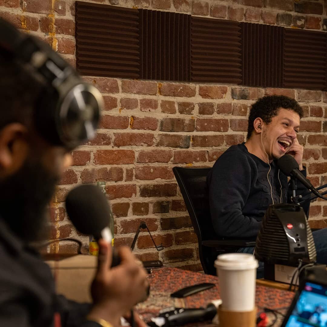 An intimate evening with the men of the @whiteslaverypodcast by @mghphoto_ 

 *chefs kiss*