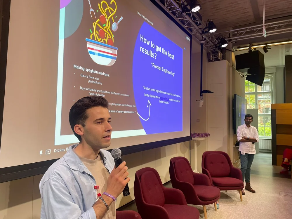 Workshop-Prompting Like a Mastering AI Tools in Fashion Design.jpg