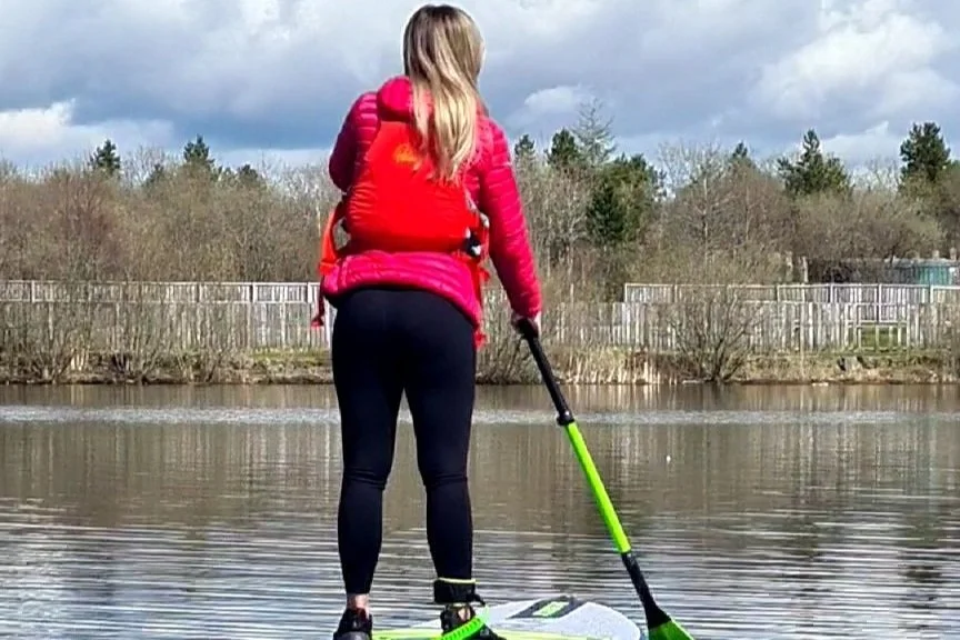 Female+SUP+at+Park+Bryn+Bach.jpg