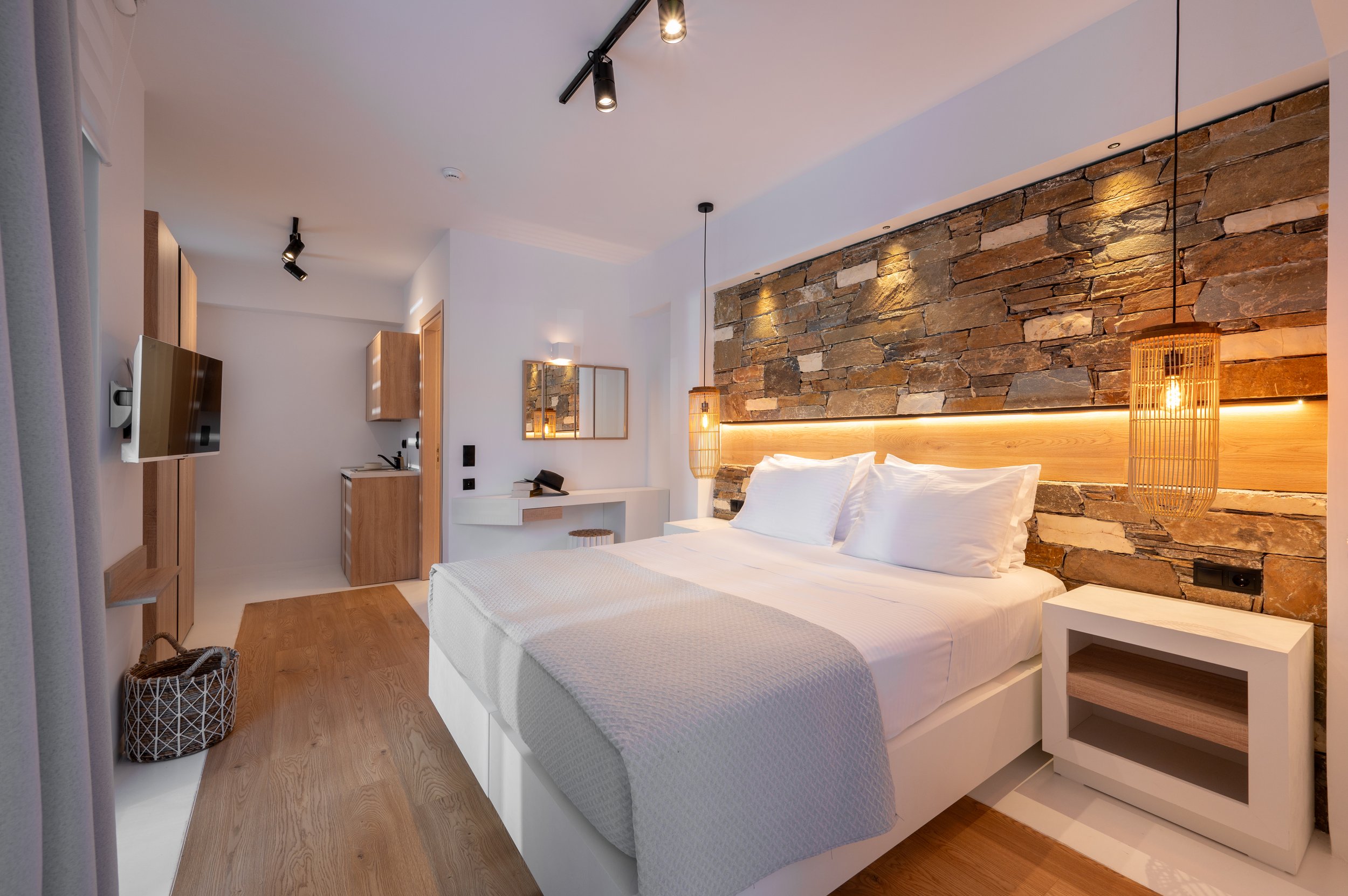 Shared Maisonette Early Bird €1500