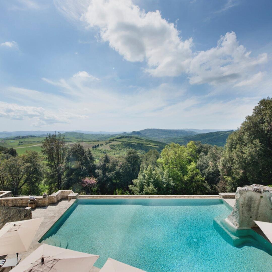 The best part of this job? meeting with the amazing teams behind incredibly special places like @borgopignano in Tuscany and getting excited to tell clients all about them ⁠
⁠
The worst part of this job in a global pandemic? having to do these meetin