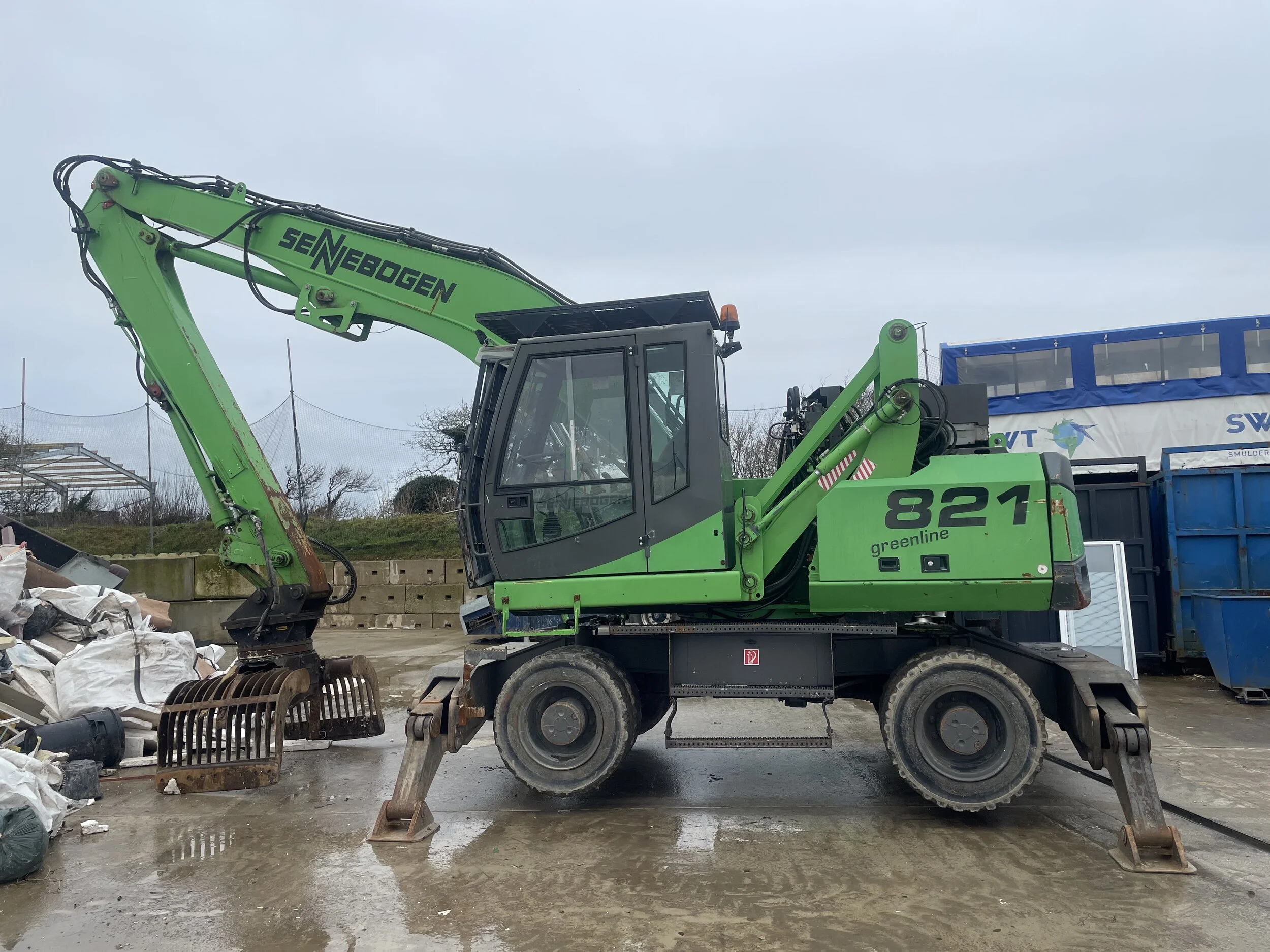 Bogen the HandlerBogen is one of our favourite  machines it's used to load 