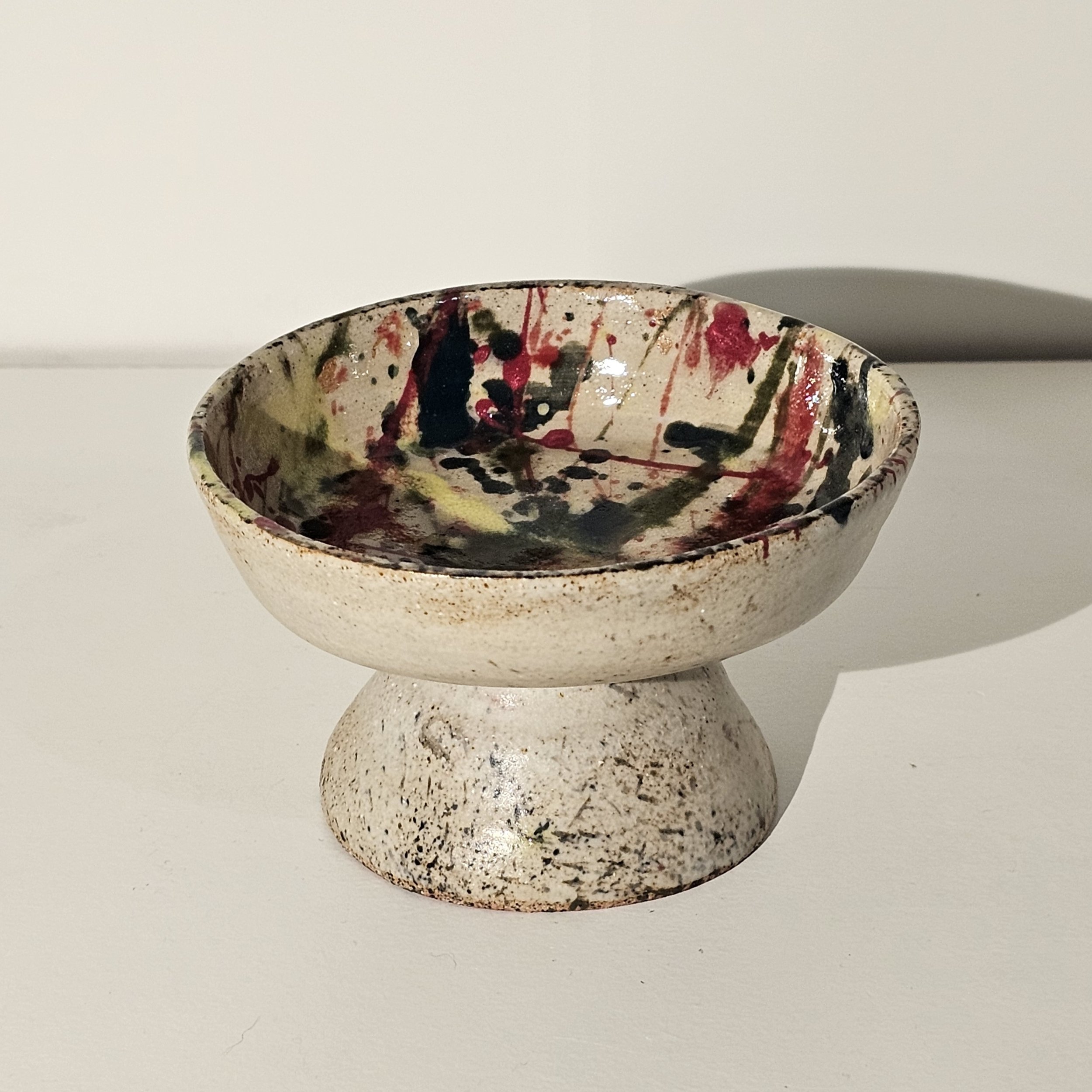 Seventh Circle Artworks Aesthetics Sketch Avenue small bowl with paint splatter Detail small foot SKTAVE20 i.jpg