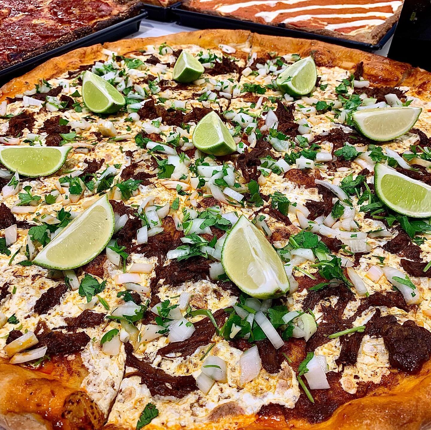 Come try our NEW #BIRRIAPIZZA !!!!
Served every Tuesday. Delicious slowly braised angus short rib with Oaxaca cheese, cilantro and fresh onions!!!
#nypizza #nyslice #pizza #nycfoodcoma #fidi #fidinyc #tacotuesday
