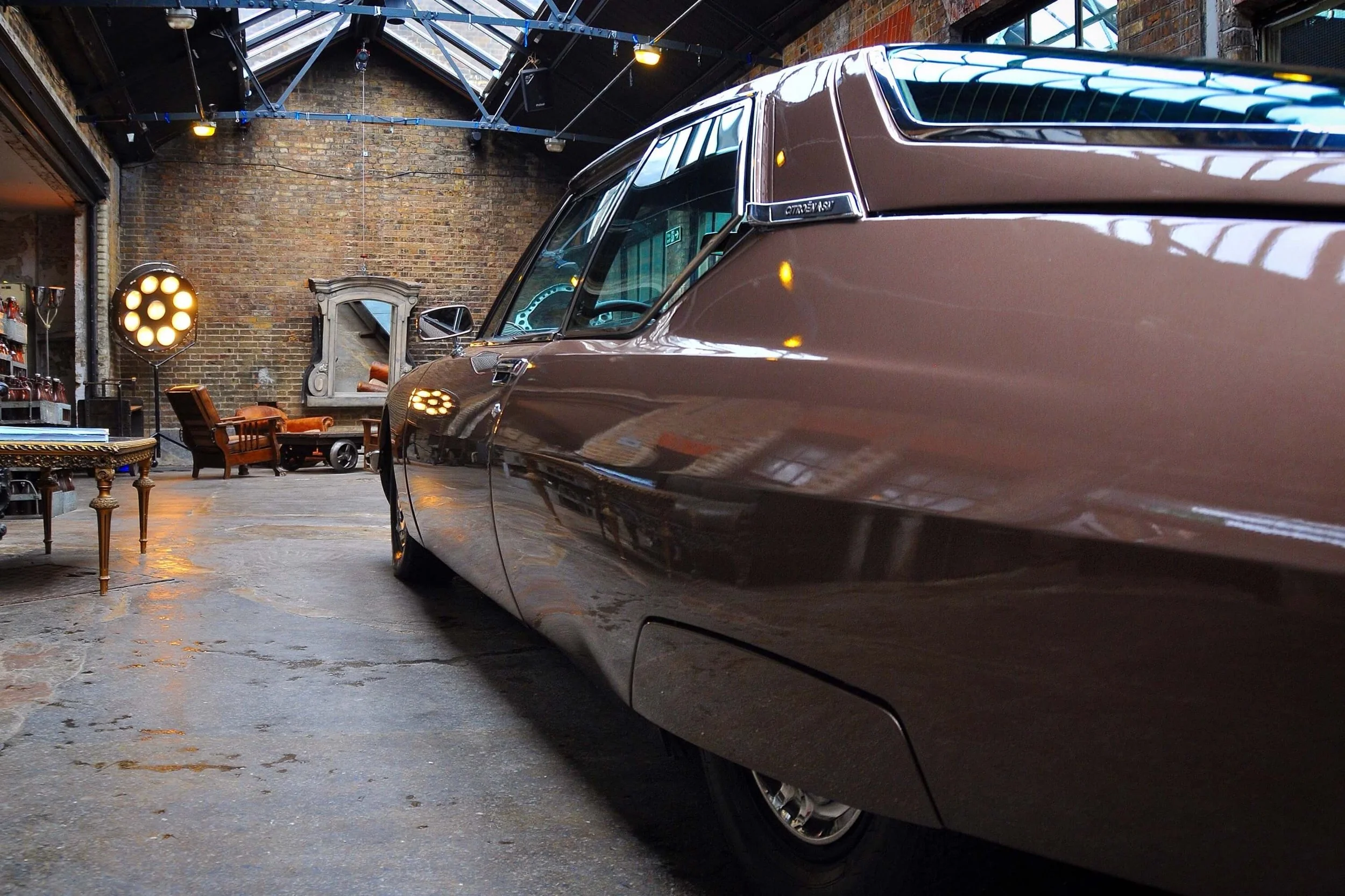 1974 SM IE. Brun Scarabée AC 427