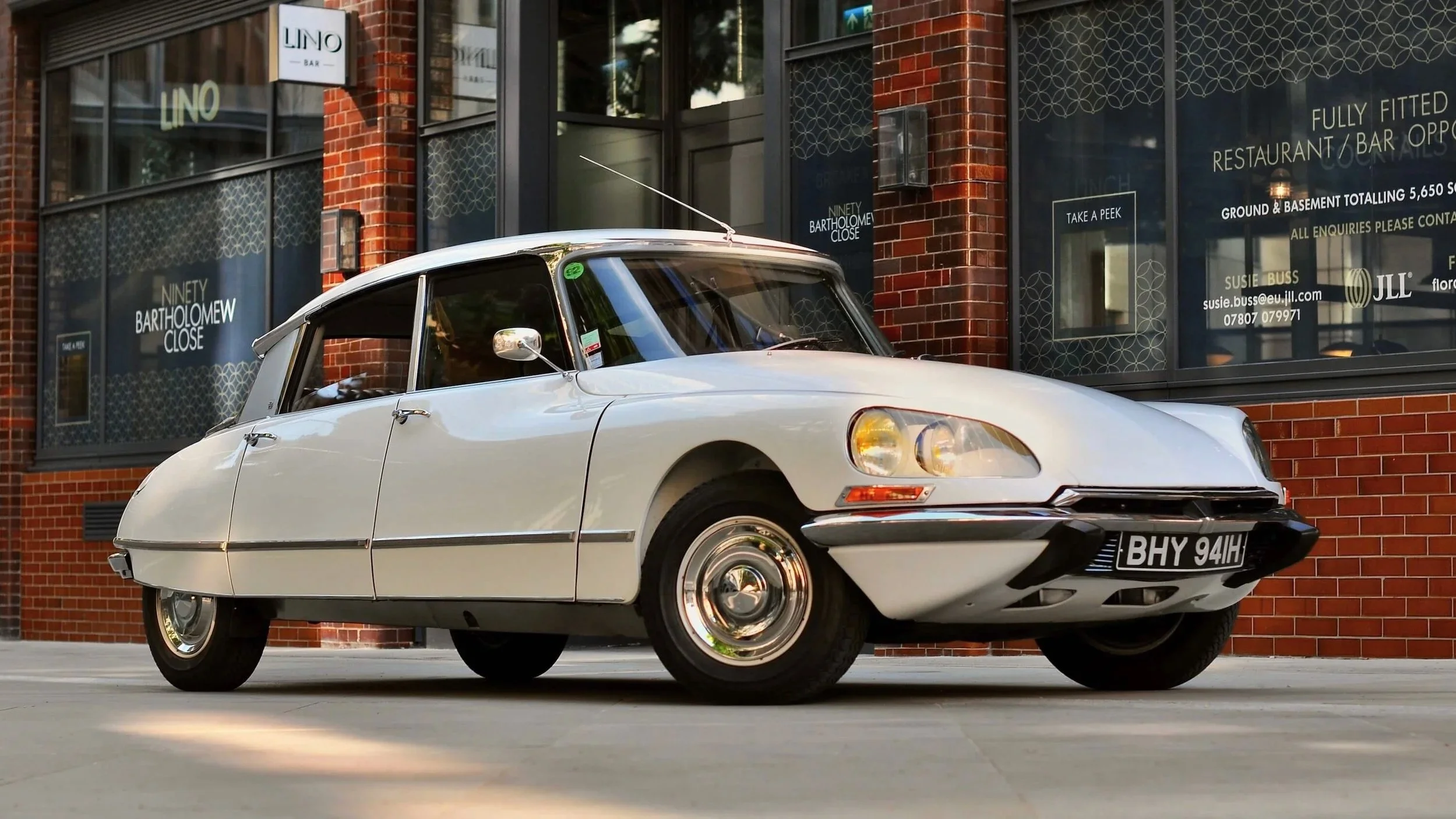 1970 DS 21 Pallas IE BVH. Blanc Cygne AC 093