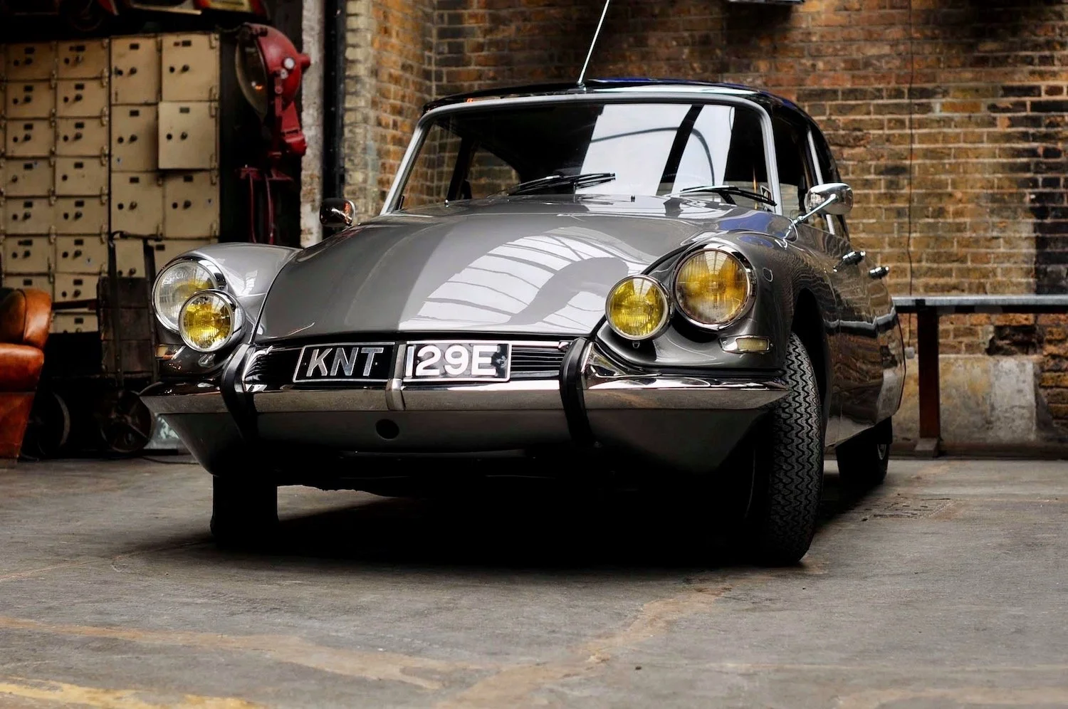 1967 DS 19. Gris Palladium AC 108