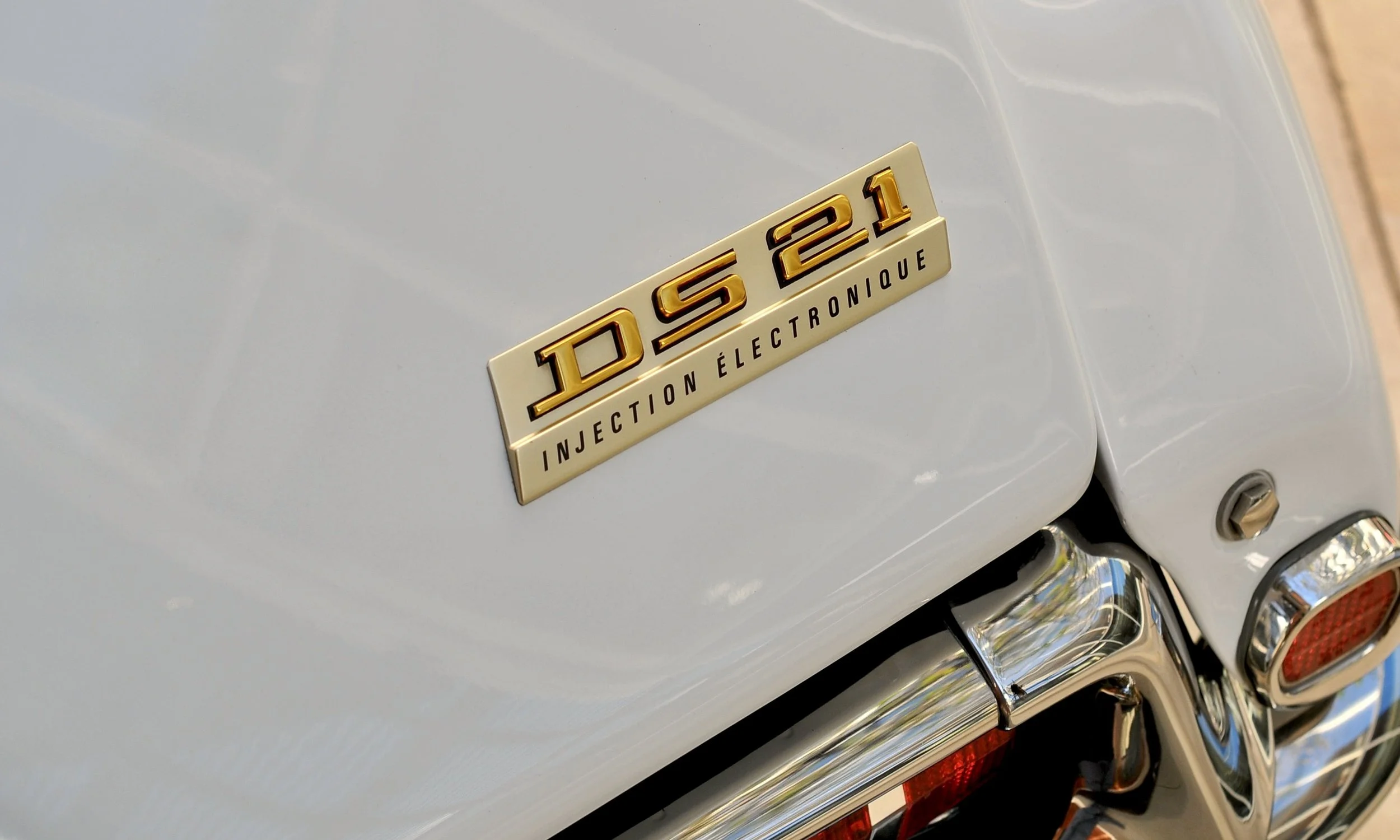 1970 DS 21 Pallas IE BVH. Blanc Cygne AC 093.