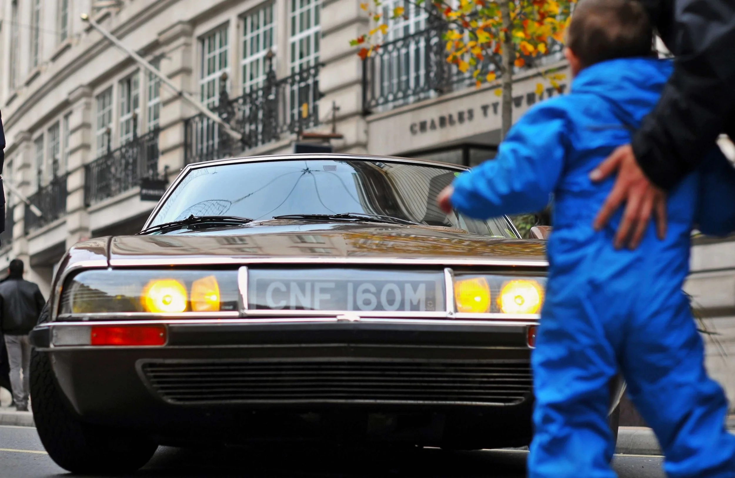 1974 SM IE. Brun Scarabée AC 427