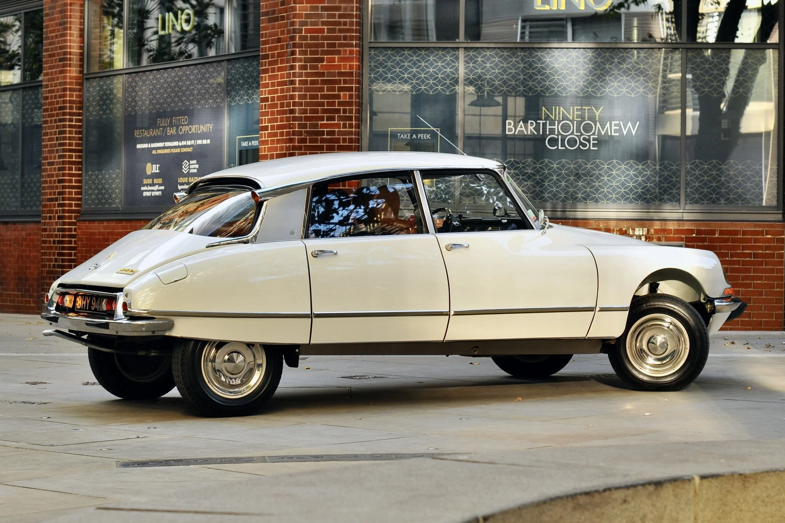 1970 DS 21 Pallas IE BVH. Blanc Cygne AC 093