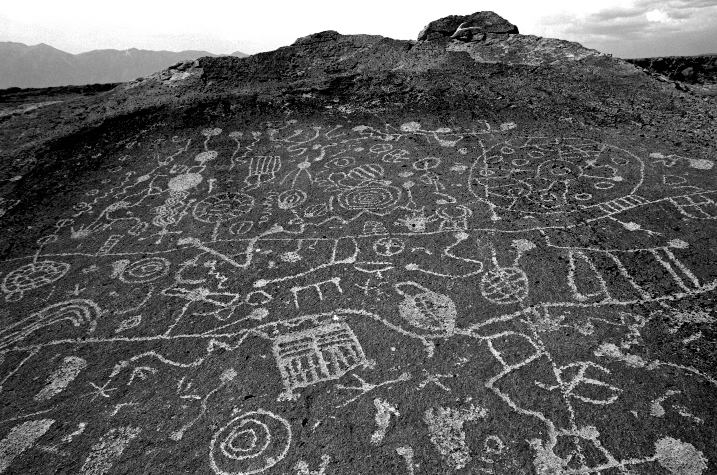 45 Petroglyph,bishop,1990.jpg