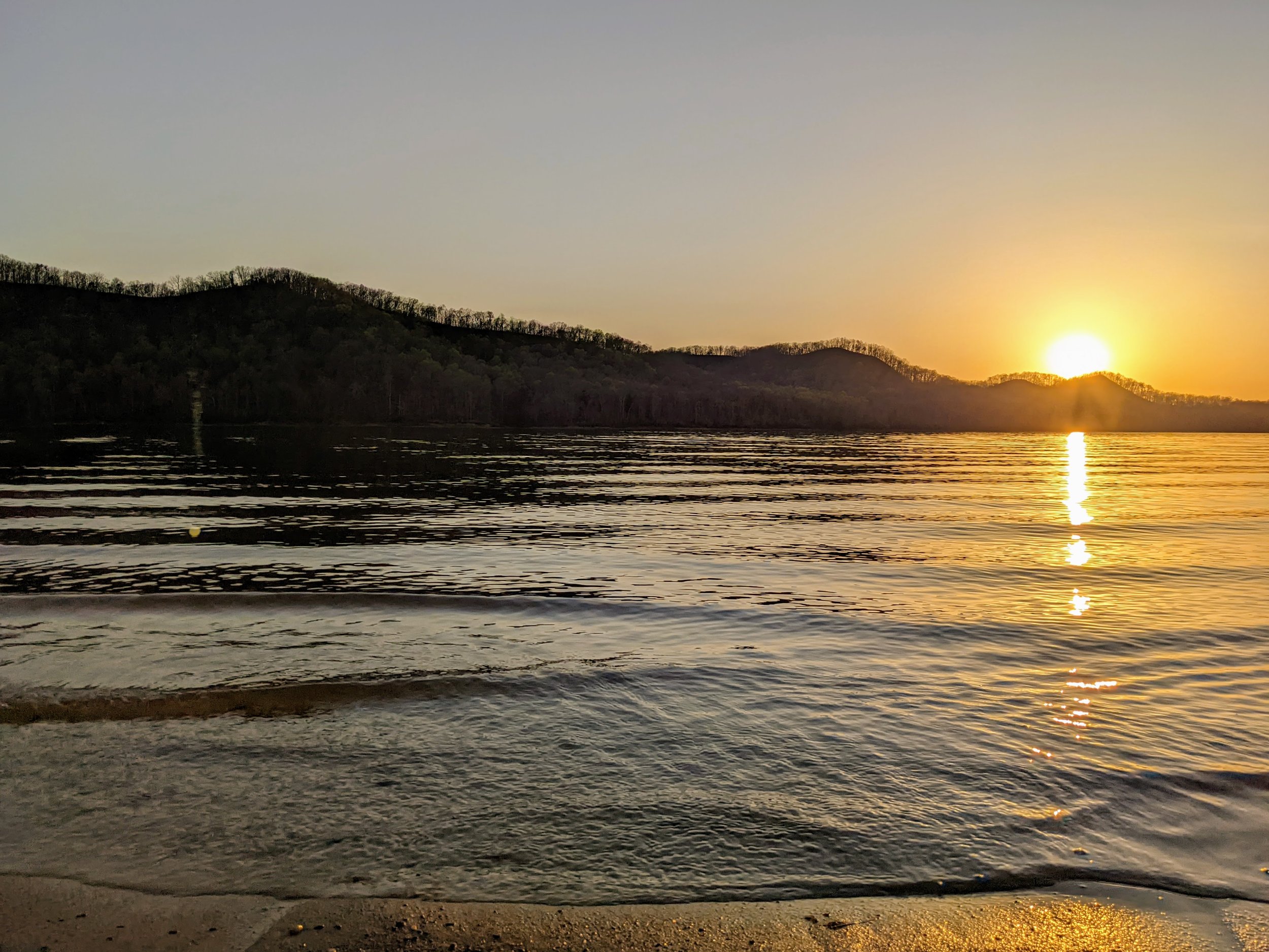 Twin Knobs Shoreline for Sunset — Kentucky Hiker Project