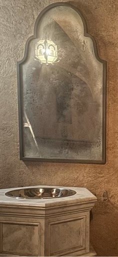 Aged a brand new mirror.