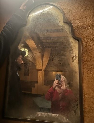 Aged a brand new mirror.