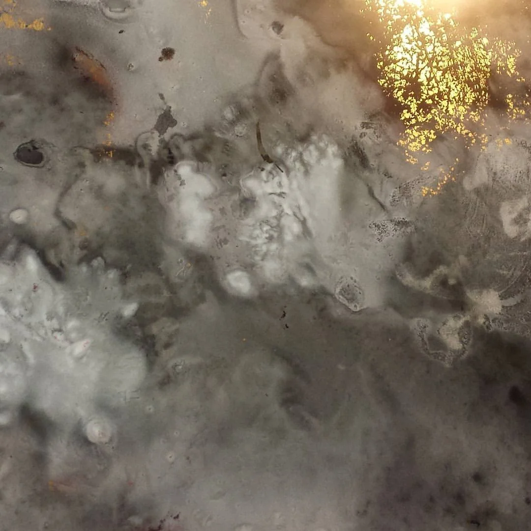 Bespoke Furniture Finishes - Verre Eglomise - Hand Painted Glass with Gold Leaf