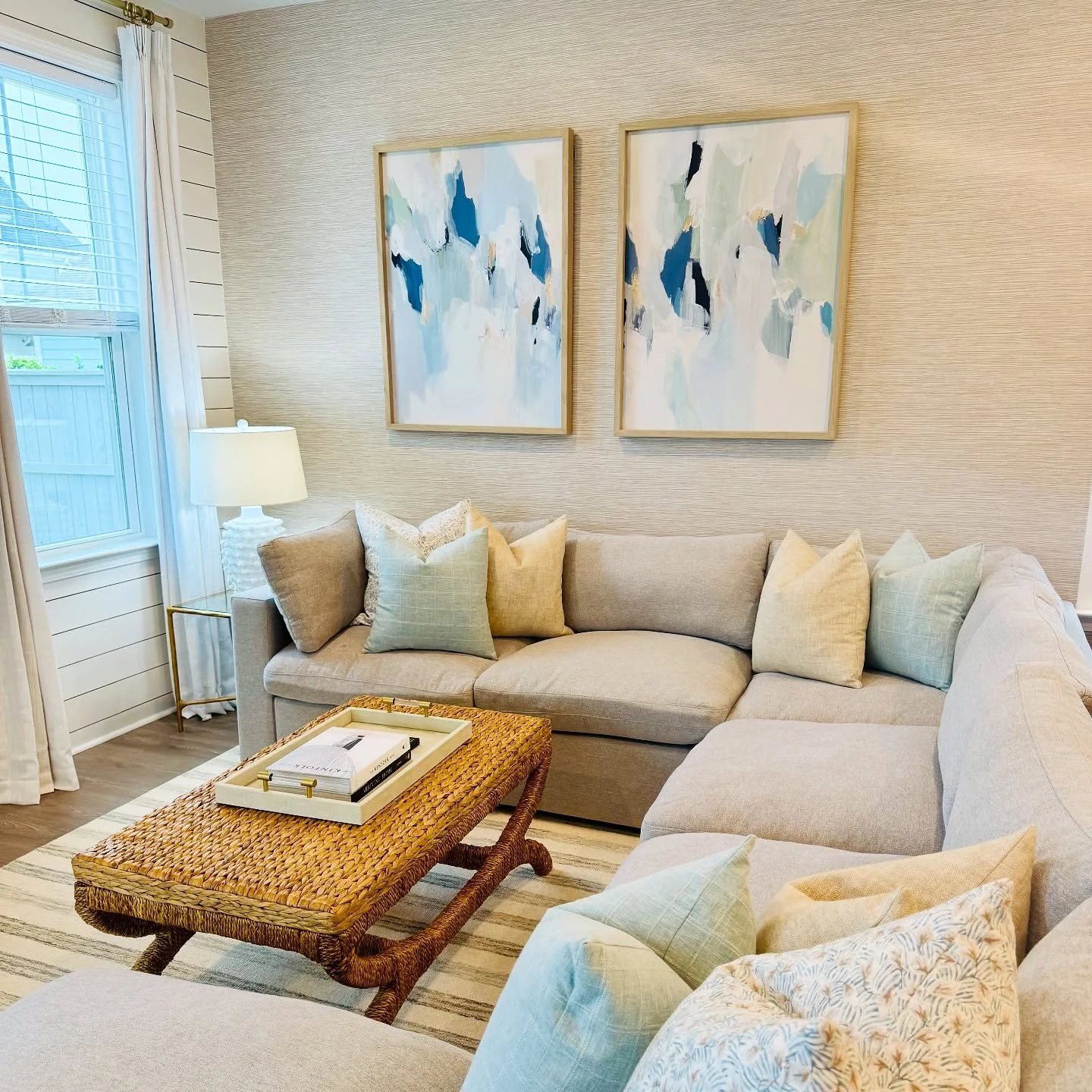 Coastal casual! 🌊 Repurposed and integrated our client&rsquo;s existing primary furniture across their main living, while layering in new decor, finishing touches, and accent pieces to transform the space! 👌🏻