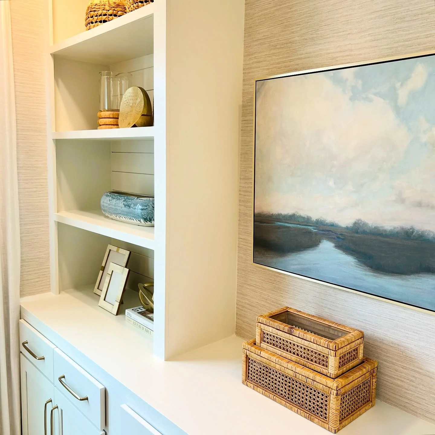 Beautifying a space! ❤️ Home office customizations and finishing touches!