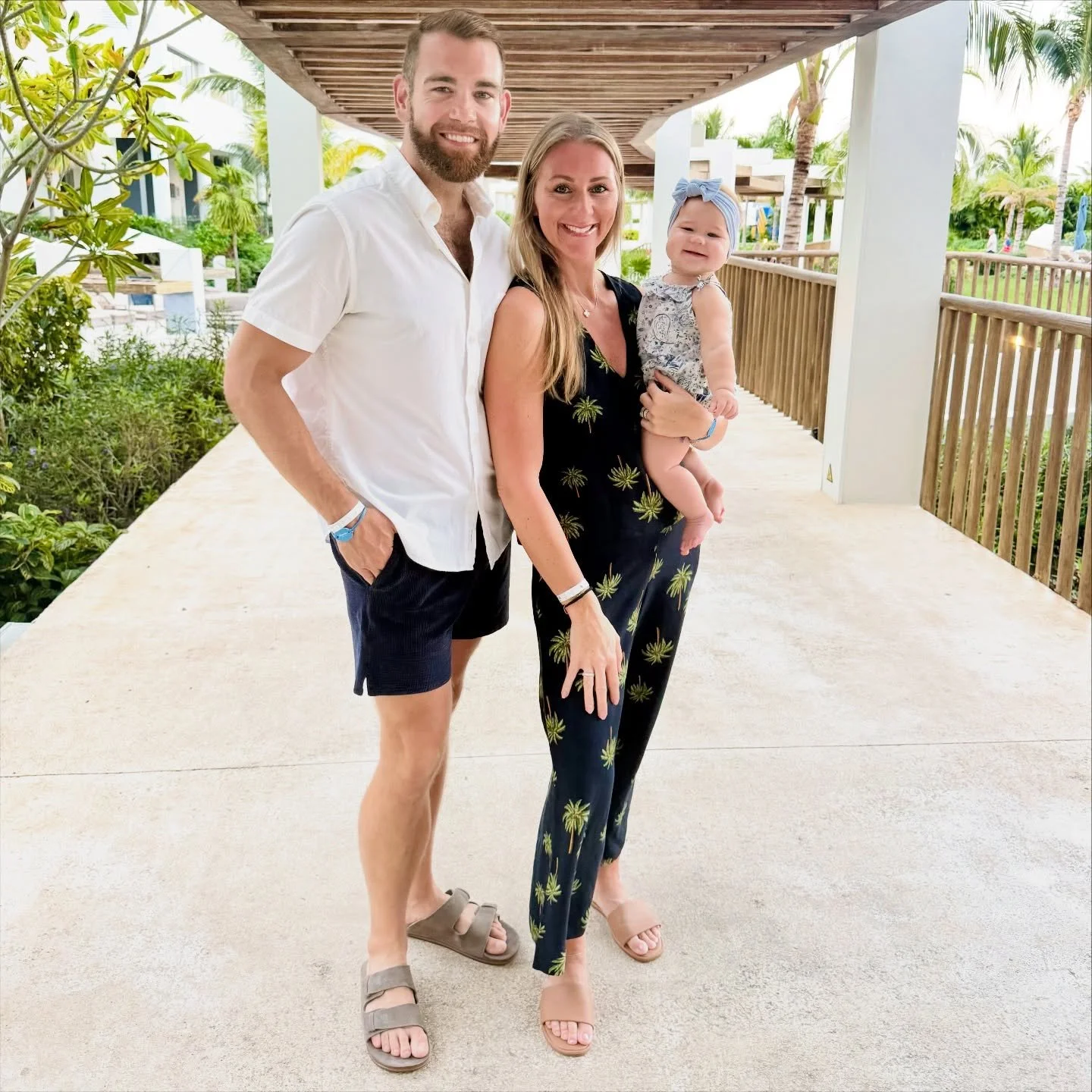 Family vacation time! 🌴 We&rsquo;ve been quiet this past week, as we took some much needed time away as a family to reset, relax and unwind. Always good for each other and for the soul. Lo loved the beach and unlimited ice cream!🍦