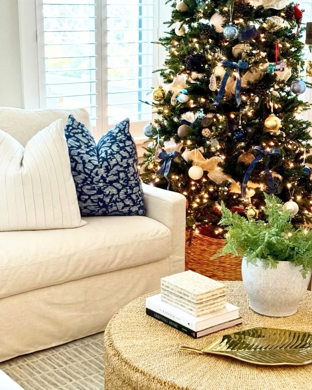 Client spaces looking a bit more festive this time of year and a reminder how much we love the holidays! 🎄