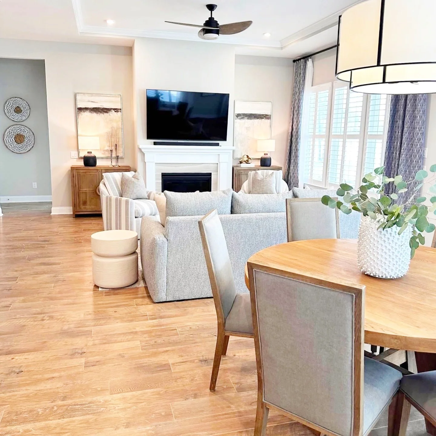 An open floor plan designed just right! 👌🏻