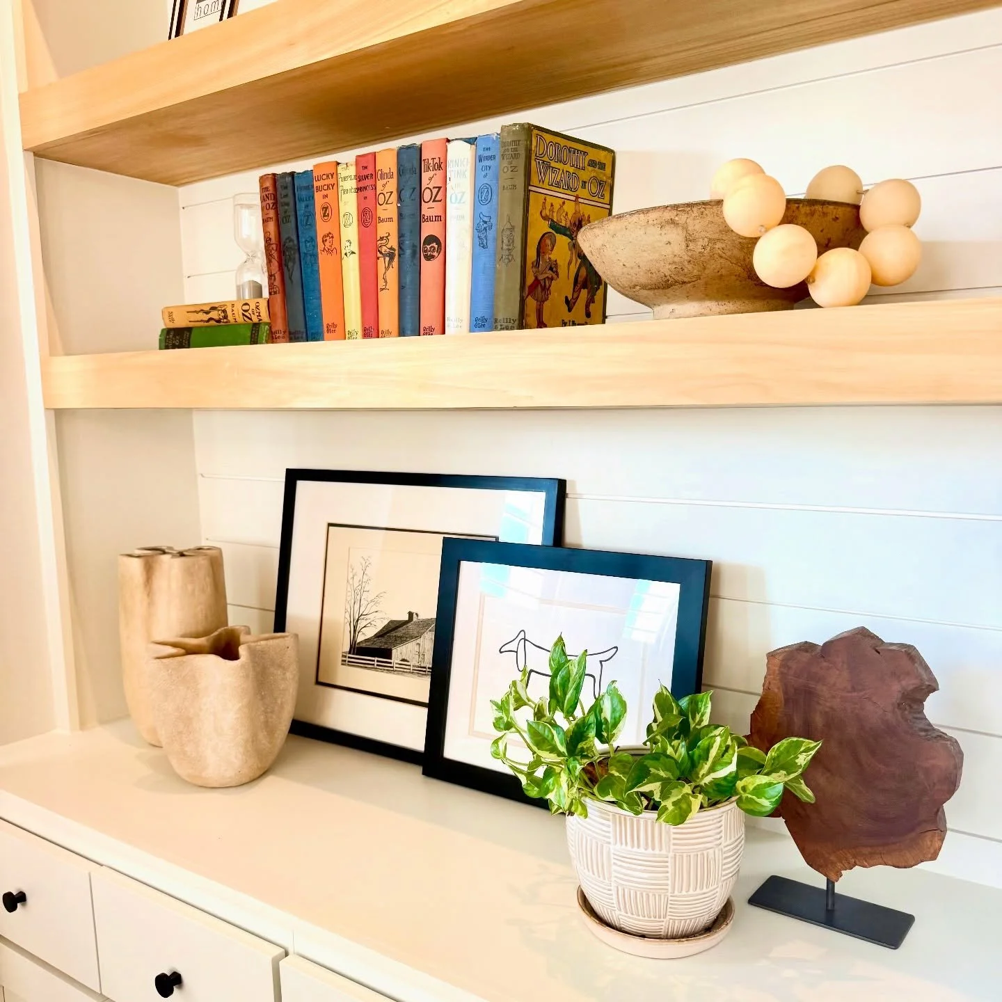 Client install complete with custom built-ins to kick things off this week - stay tuned for before and afters! 👏🏻