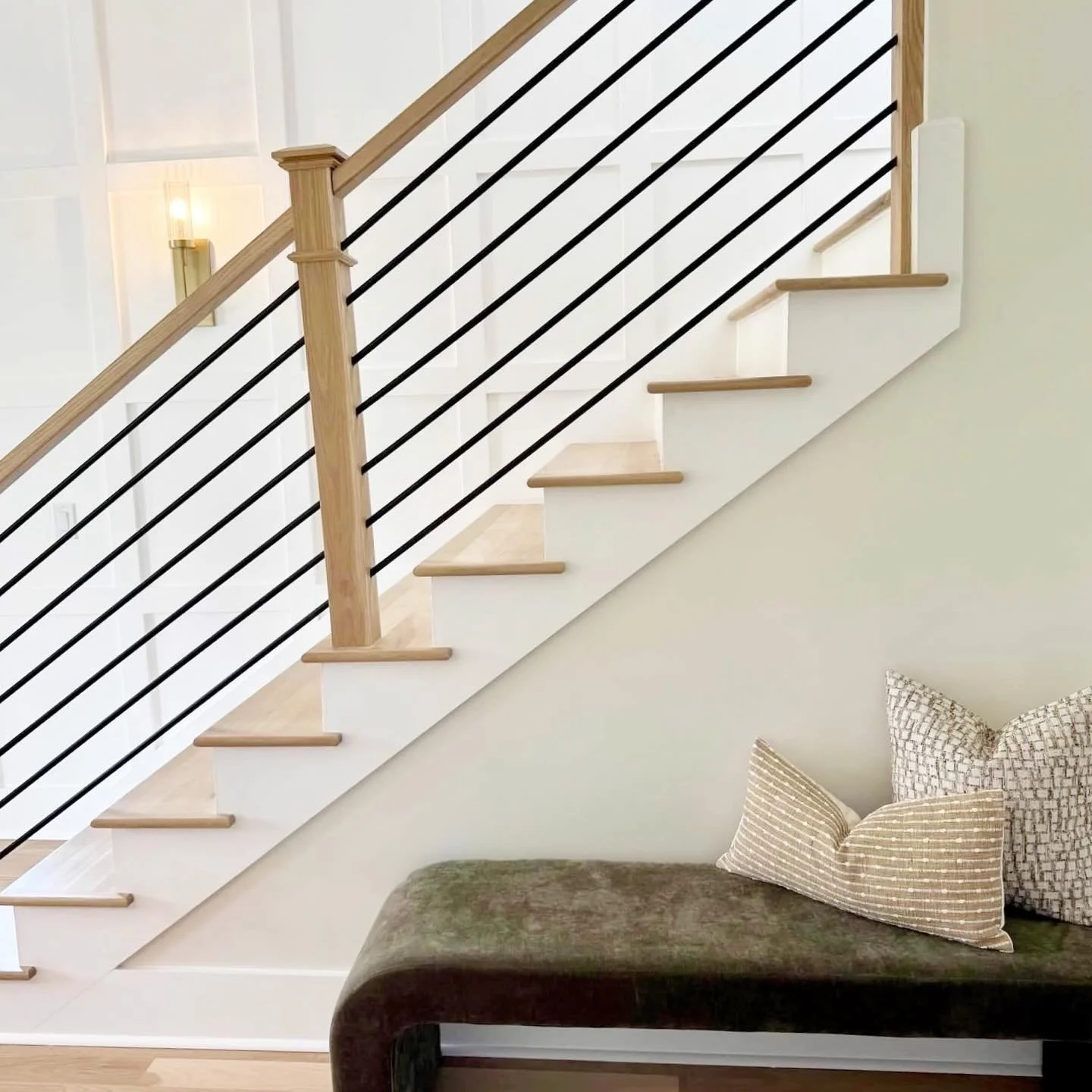 Wow factor! 👏🏻 This client&rsquo;s staircase serves as a graphic focal point, blending airy, high-contrast design, and stylish contrast for just the right statement.