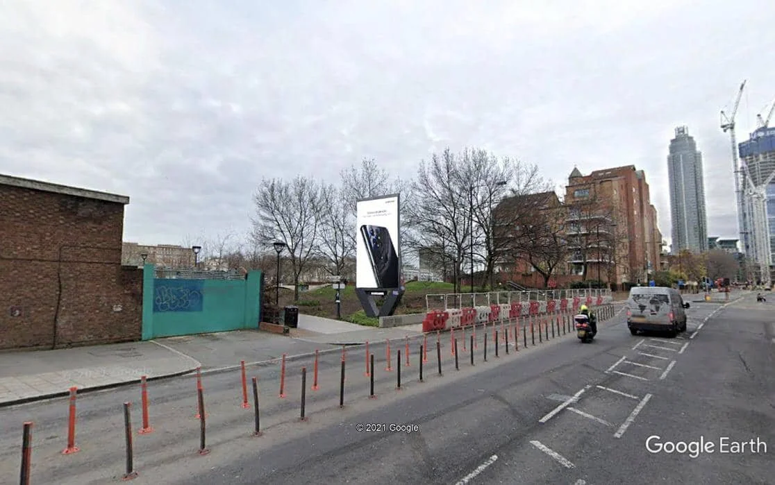 Corner of Wm Henry Walk.jpg