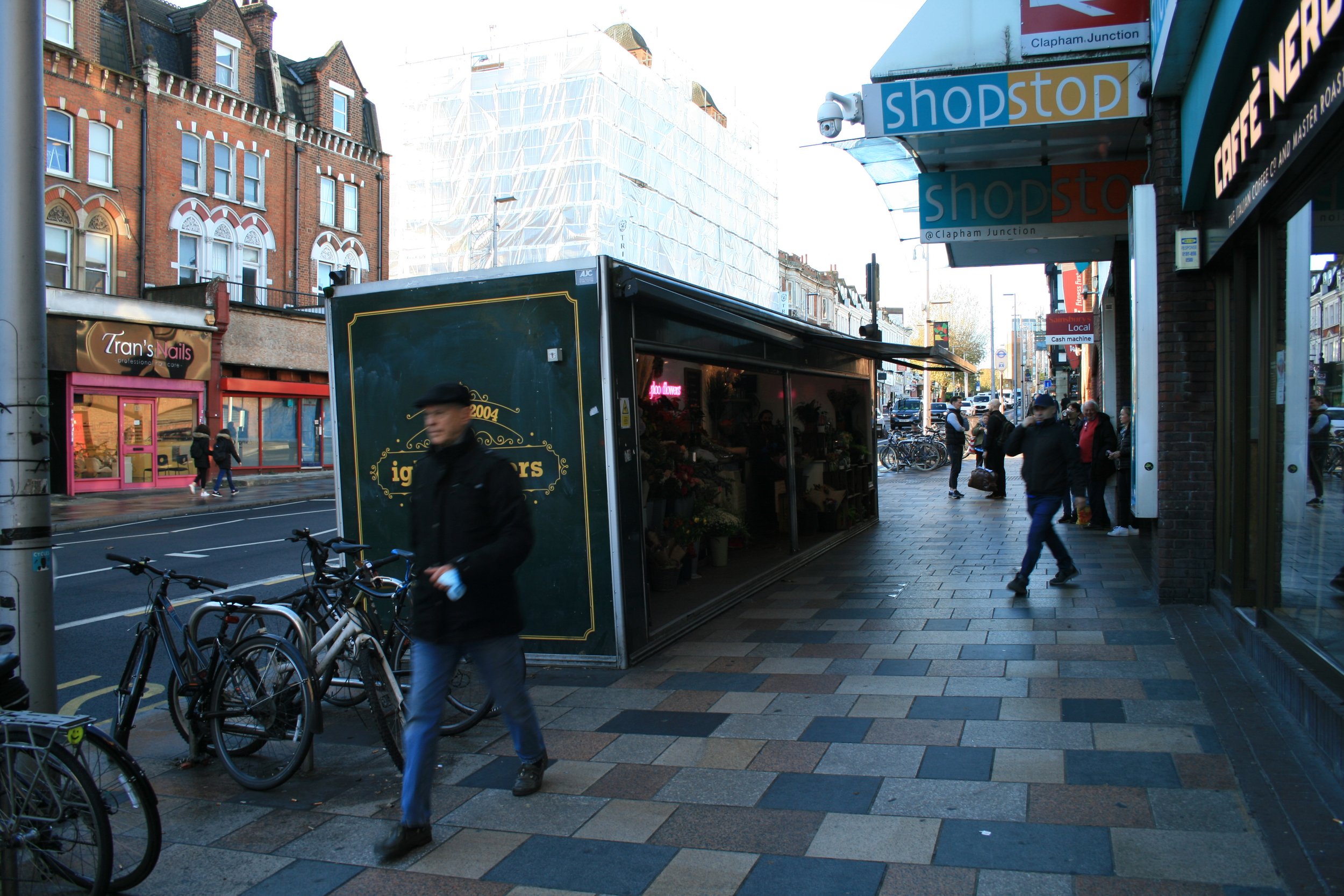 Clapham Junction Flower Kiosk, 2023/3883