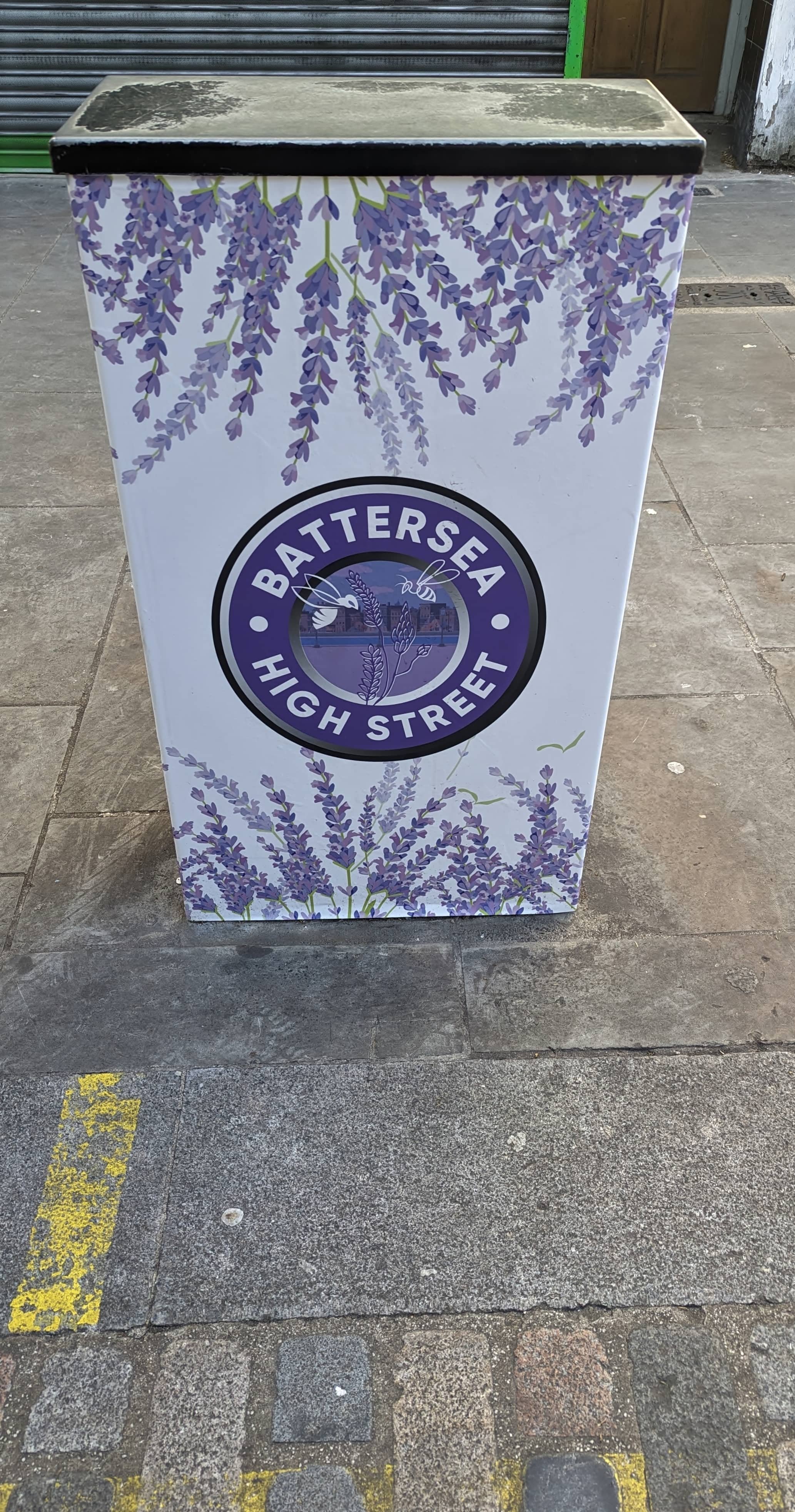 Battersea High Street bin.jpg