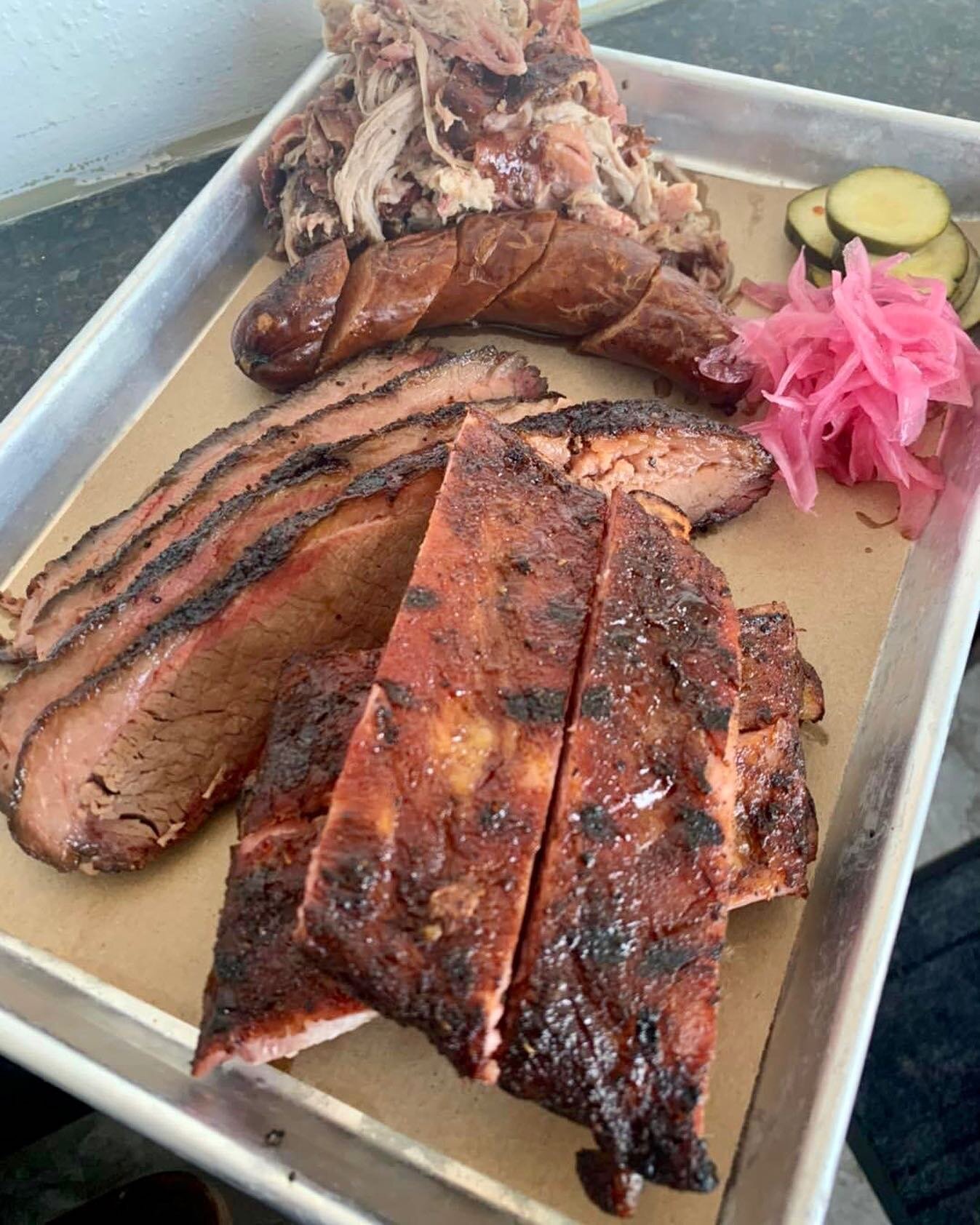 We &lt;3 BBQ. #welovebbq #kenovasmokehouse #kenovabbq #bbq #smokedmeat