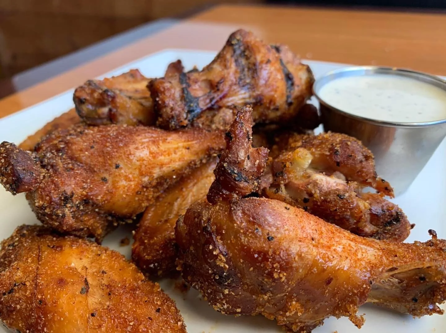 Have you tried our Smoked Wings? 

Brined, smoked, flash fried, and tossed in dry rub. Served w/ White BBQ. 

Order now at www.kenovasmokehouse.com. #smokedwings #kenovasmokehouse #kenovabbq