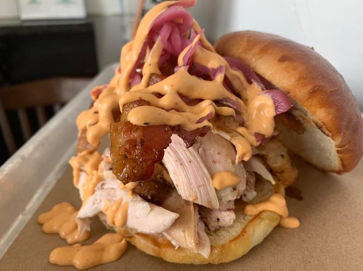Chipotle Chicken Sandwich today.

Pulled chicken, bacon, pickled red onions, and chipotle aioli on a toasted brioche bun. Served w/ 1 side. #kenovasmokehouse #kenovabbq #chipotlechicken #chipotlechickensandwich