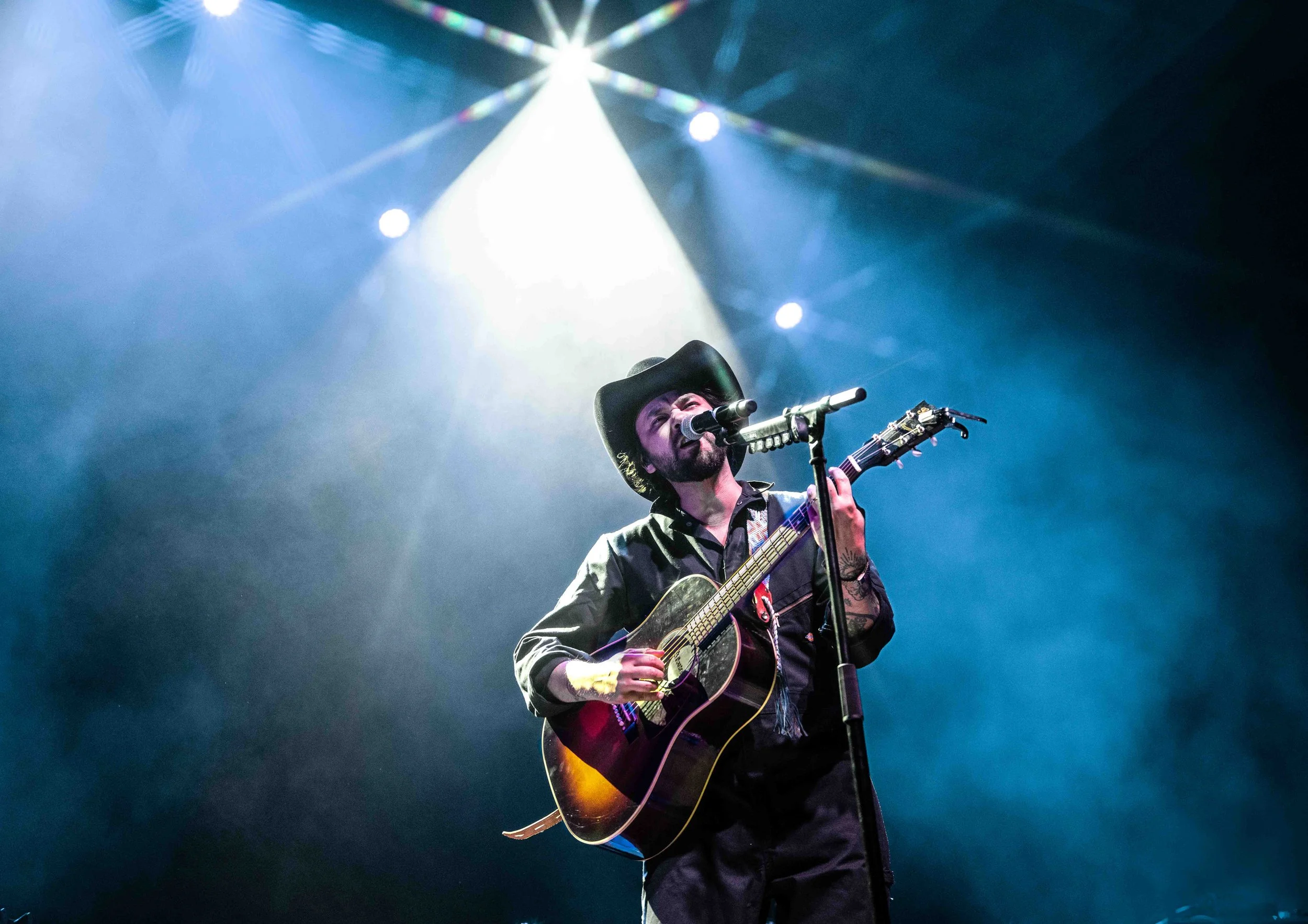 Pickin' Productions - Shakey Graves