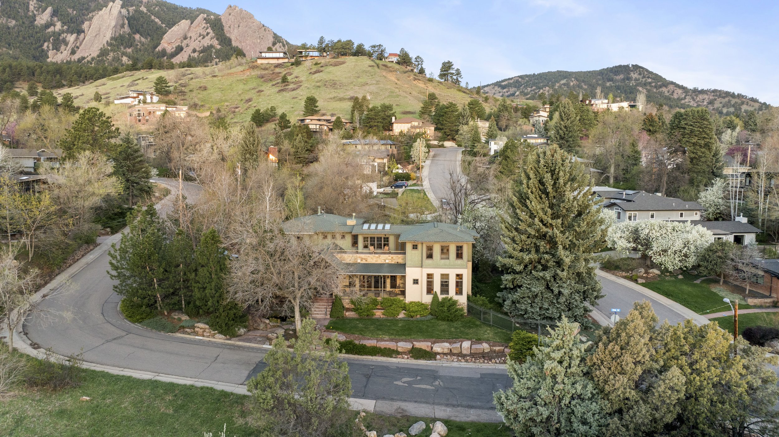 1498 King Avenue - Print - Trendem Media-7.jpg