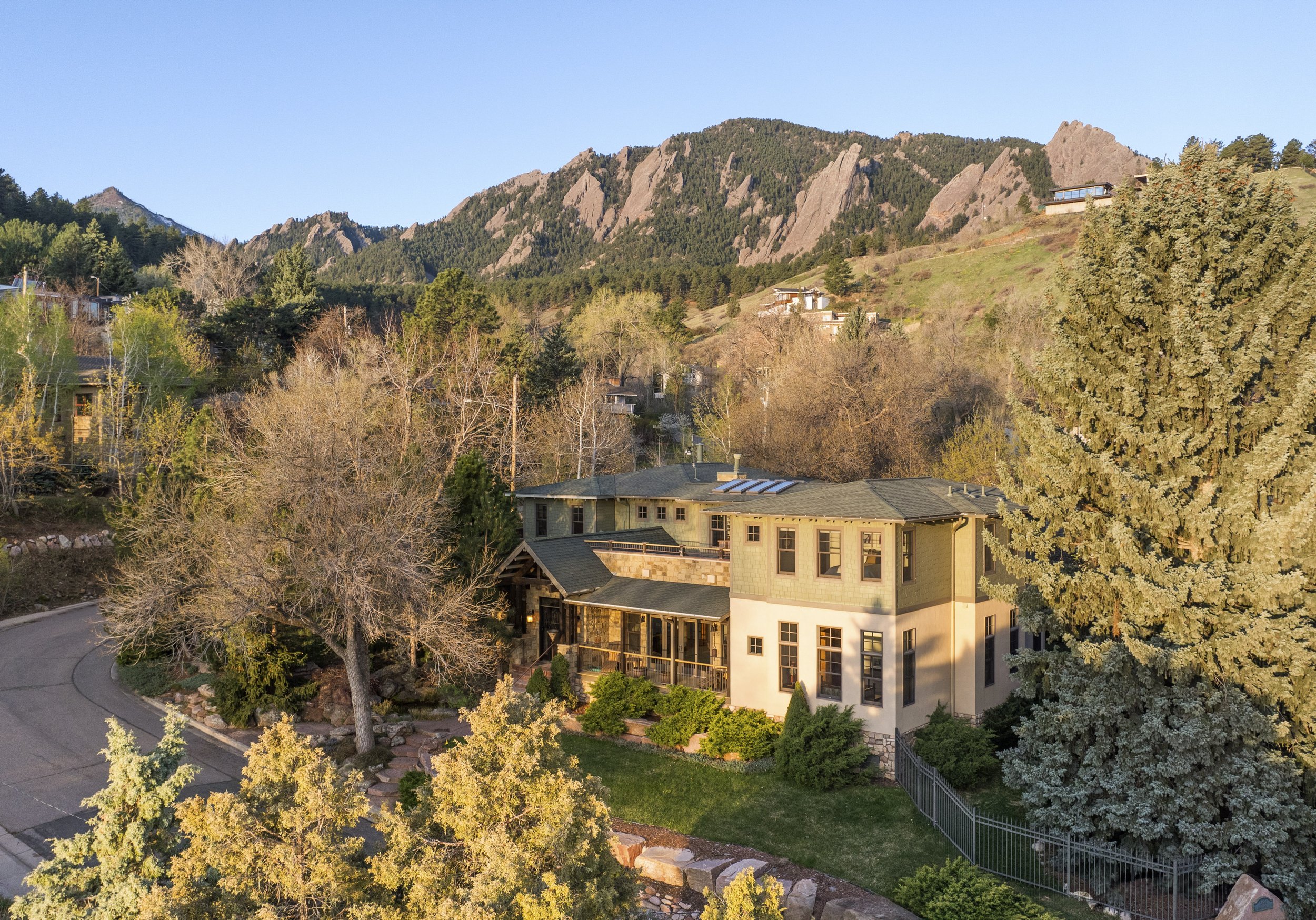 1498 King Avenue - Print - Trendem Media-11.jpg