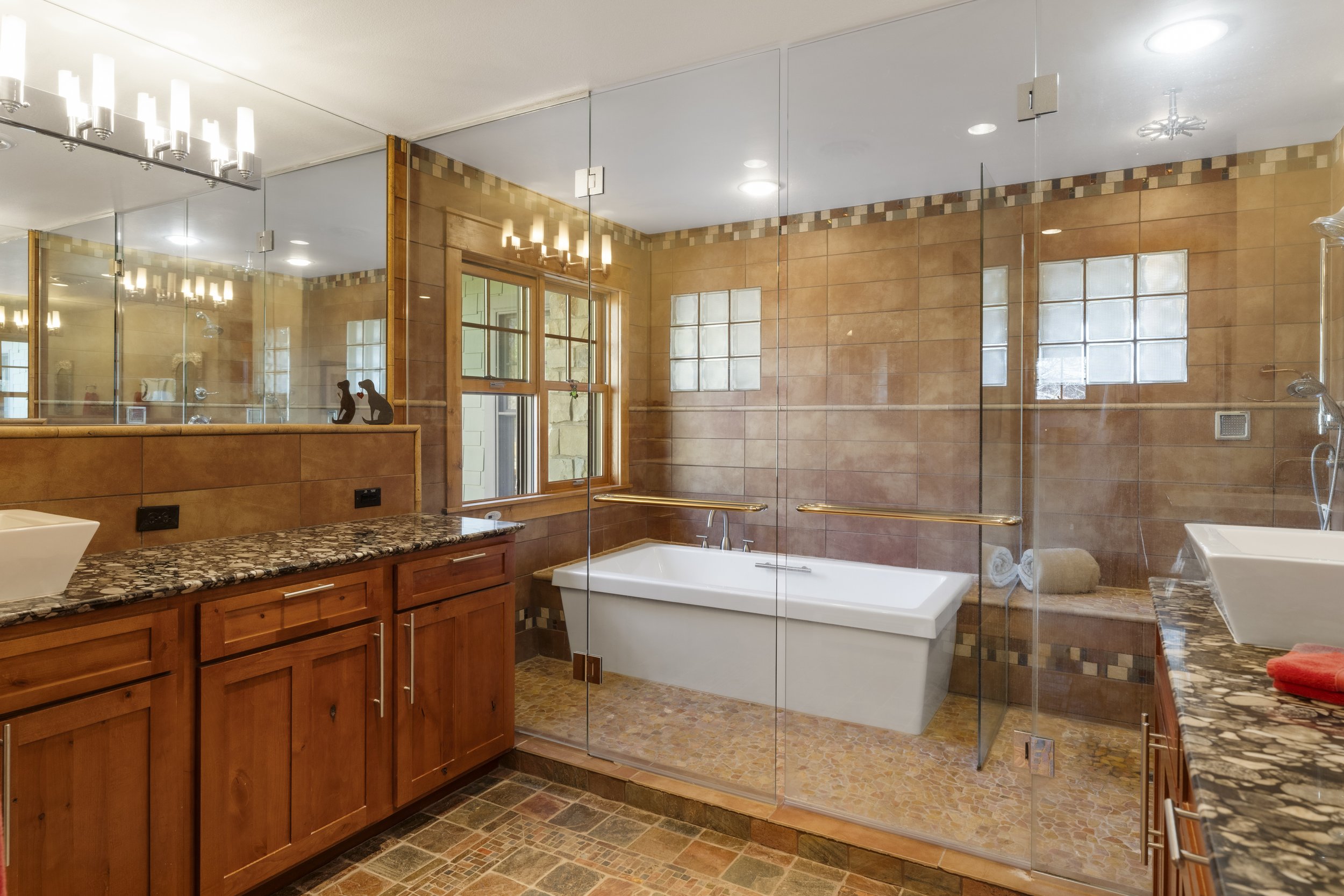 1498 King Avenue - Print - Trendem Media-44.jpg