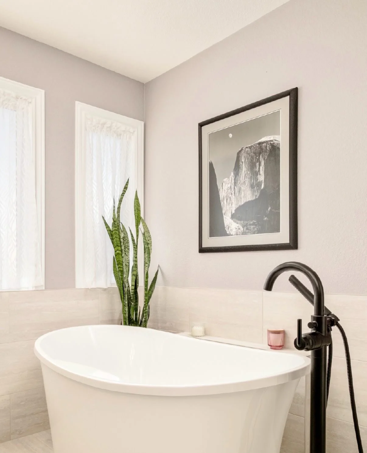 ✨Just Listed! ✨

Set within an established neighborhood with mature trees, this expansive residence has been thoughtfully revitalized with over $200,000 in renovations. // 219 gallagher circle // northridge // listed by @milehimodern for $1,175,000

