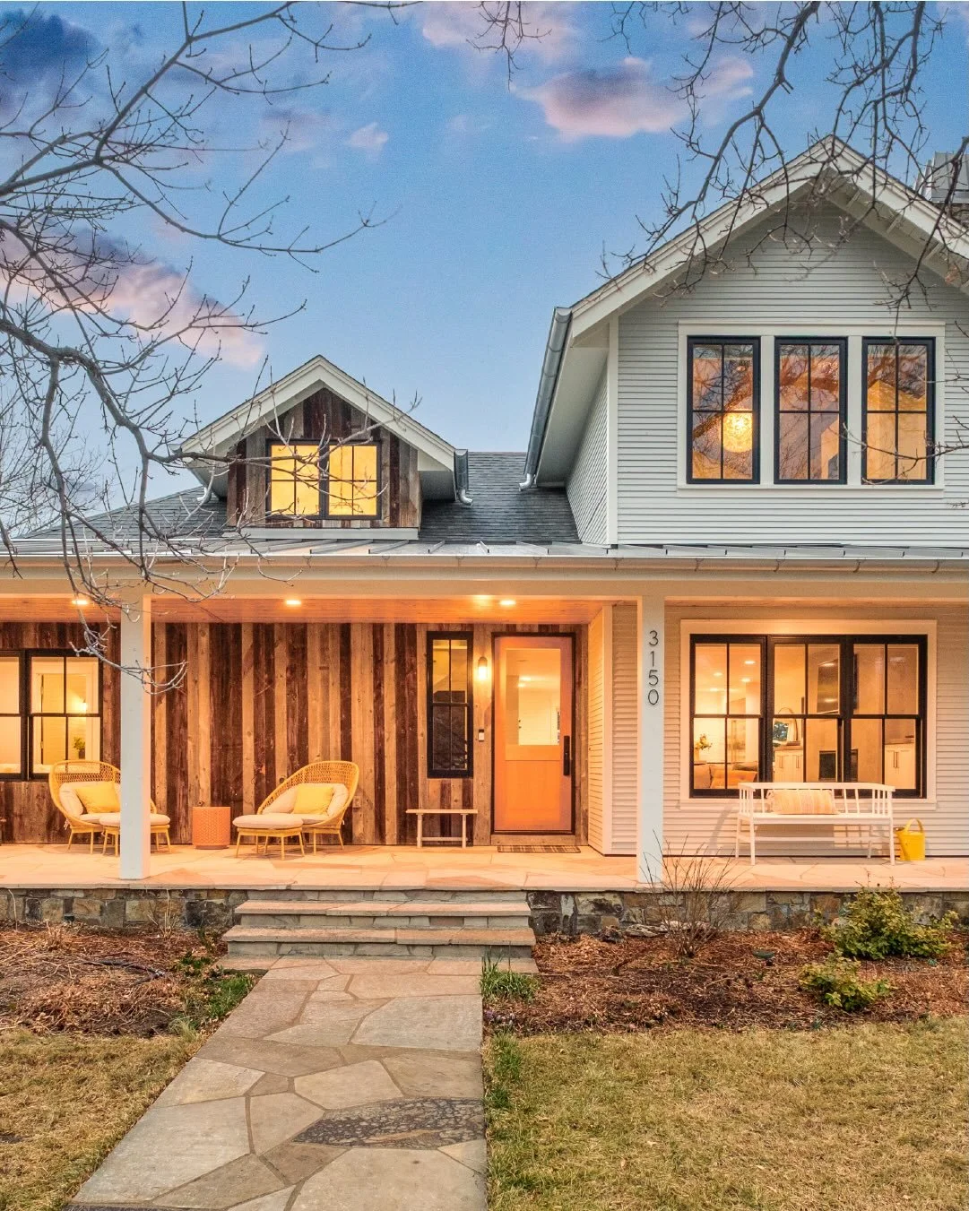 ✨Just Listed! ✨

Modern farmhouse elegance meets resort-style living in this North Central Boulder haven. // 3150 18th street // north central boulder // listed by @milehimodern for $3,500,000

#milehimodern #mhmhomes #thecoolesthomesintown #315018th