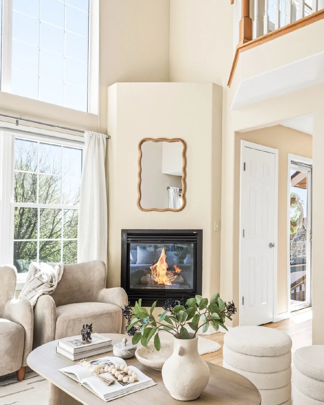 ✨Just Listed! ✨

Elevated living meets effortless convenience in this beautifully updated end-unit townhome in The Ridge at Superior. // 1737 high plains court // the ridge // listed by @milehimodern for $515,000 

#milehimodern #mhmhomes #thecoolest