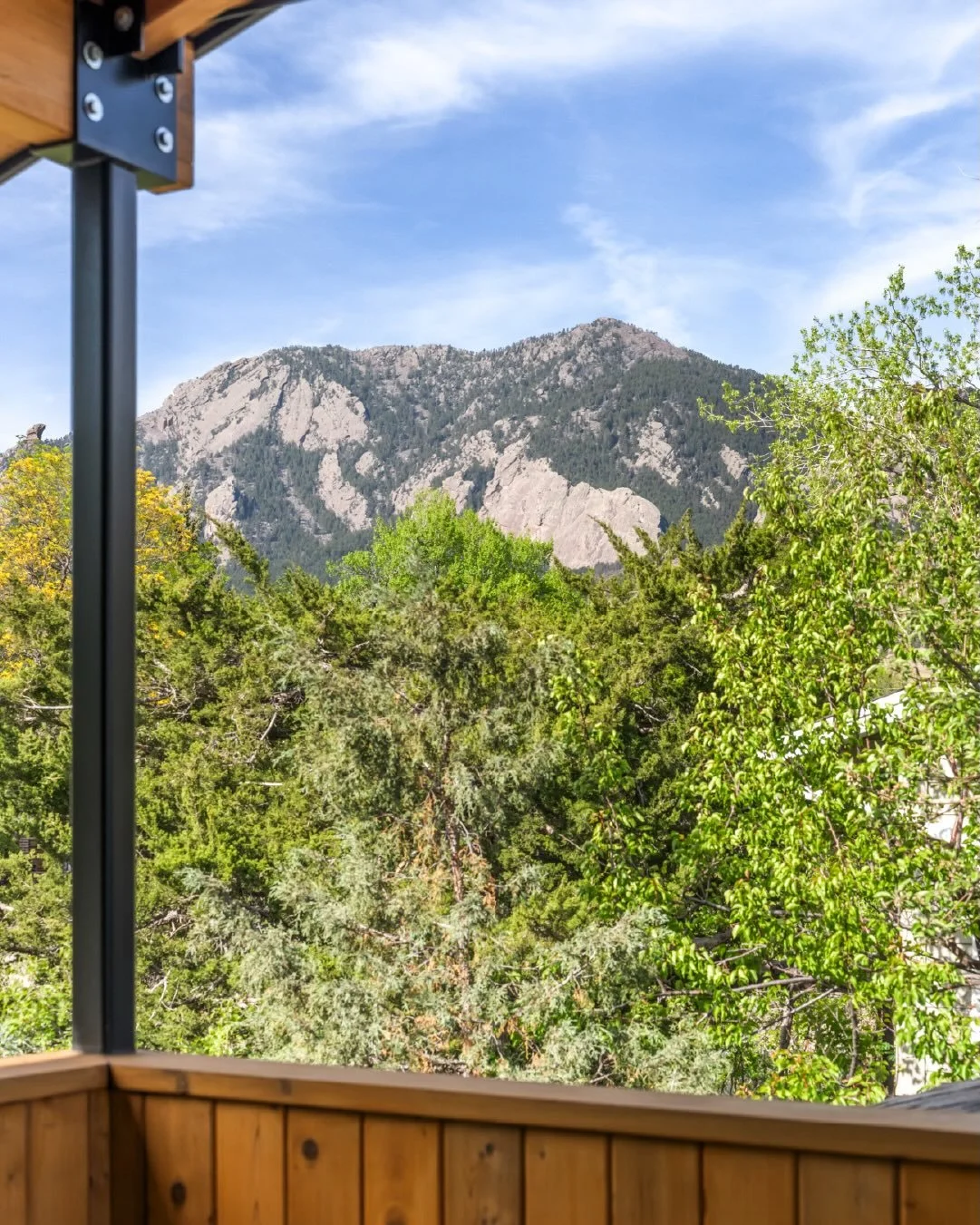 ✨Just Listed! ✨

In the heart of Table Mesa, this thoughtfully curated residence captures breathtaking mountain vistas and an elevated South Boulder lifestyle. // 2895 emerson avenue // table mesa // listed by @milehimodern for $1,695,000

#milehimod