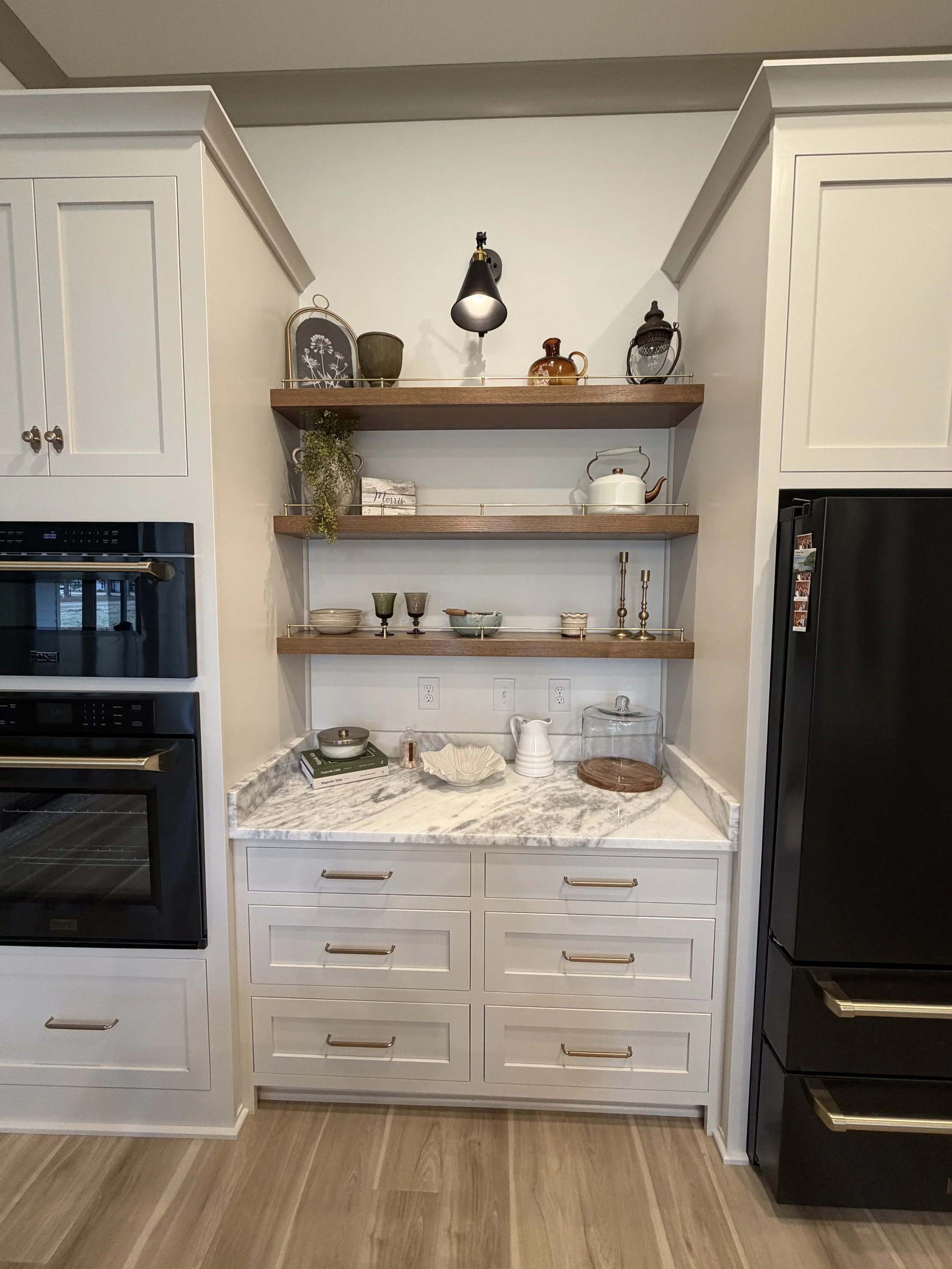 Warner Robins, GA, Carpenter, Cabinets Maker, Kitchen Cabinets, Middle Georgia, Macon, GA, Trim, Library, built-ins, remodel, Millwork, Forsyth, Gray, Bonaire, Atlanta, Made in GA, Perry, Elko, Kathleen, Fort Valley, closets, vanities, vanity, mudroo