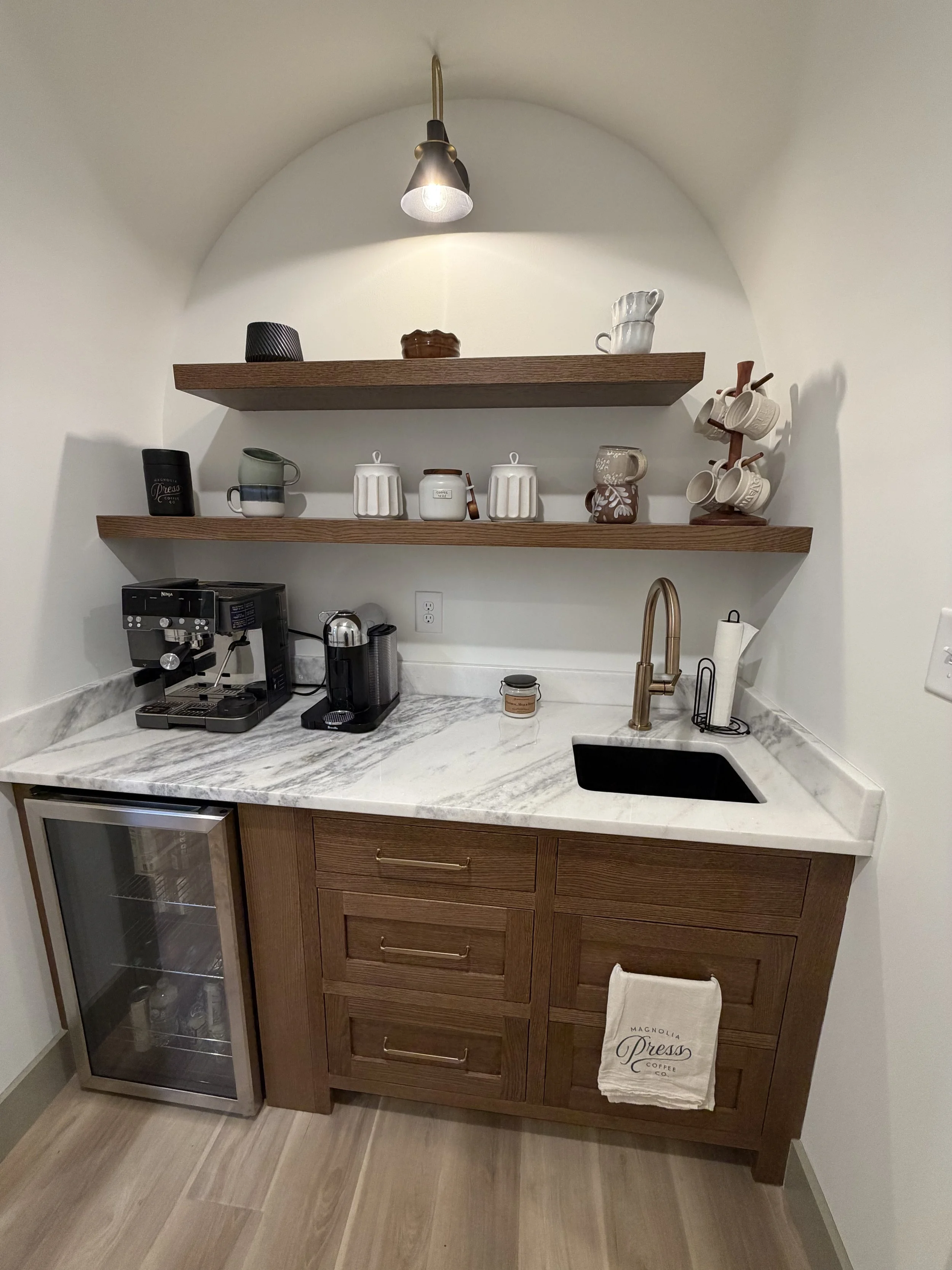 Warner Robins, GA, Carpenter, Cabinets Maker, Kitchen Cabinets, Middle Georgia, Macon, GA, Trim, Library, built-ins, remodel, Millwork, Forsyth, Gray, Bonaire, Atlanta, Made in GA, Perry, Elko, Kathleen, Fort Valley, closets, vanities, vanity, mudroo