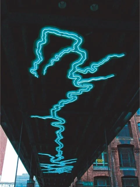 Der 10. Meridian Ost verl&auml;uft vom Nordpol direkt durch Hamburg bis zur Antarktis am S&uuml;dpol - und f&uuml;hrt dabei durch die Hamburger Innenstadt vom Jungfernstieg bis in die HafenCity. Dieser L&auml;ngengrad war Thema eines offenen k&uuml;n