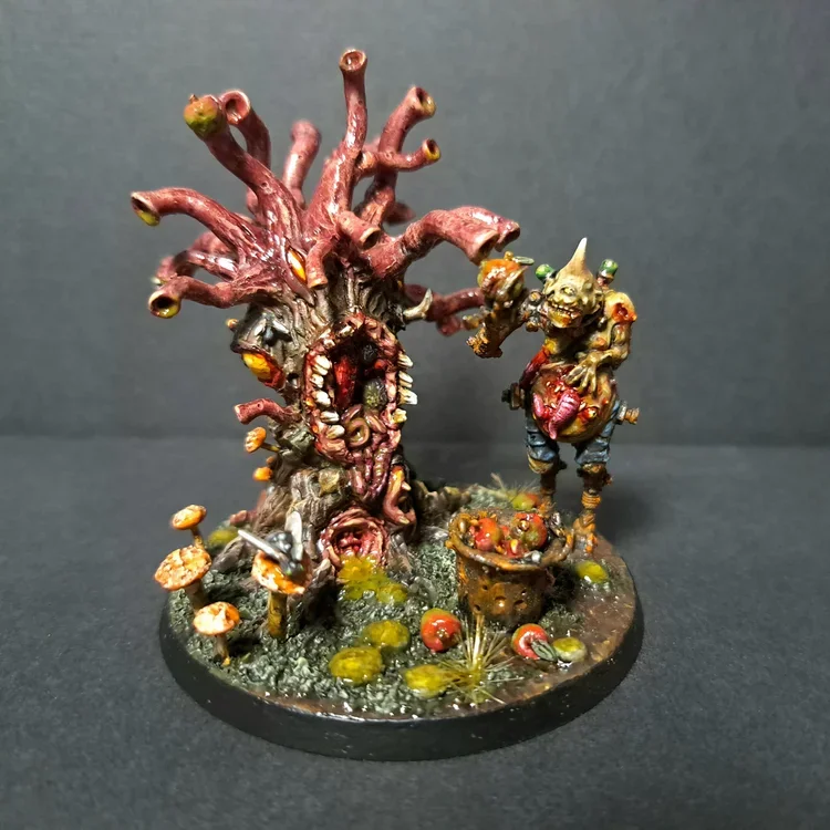 Painted mini for kitbash competition run by Smashbash.