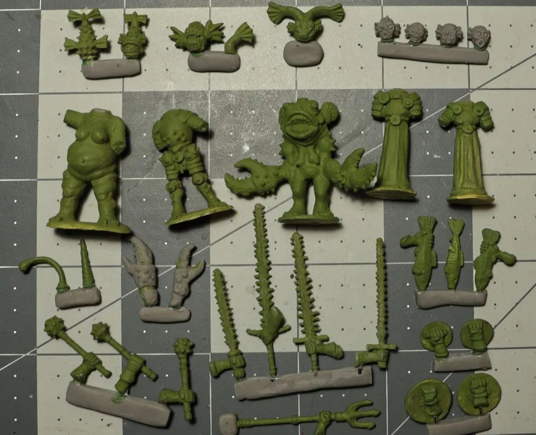 Mordheim Sisters Gaming Miniatures in metal by Gardensofhecate