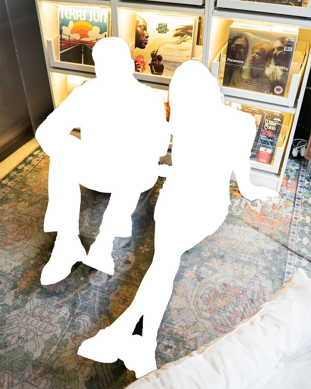 &iexcl;Sali&oacute; la cuarta entrevista de nuestra portada! 4/7

En esta conversaci&oacute;n nos adentramos en uno de los espacios m&aacute;s peque&ntilde;os -pero esenciales- de El Callej&oacute;n de R&iacute;o Piedras: @elcuartitorecordstore 

Lo 