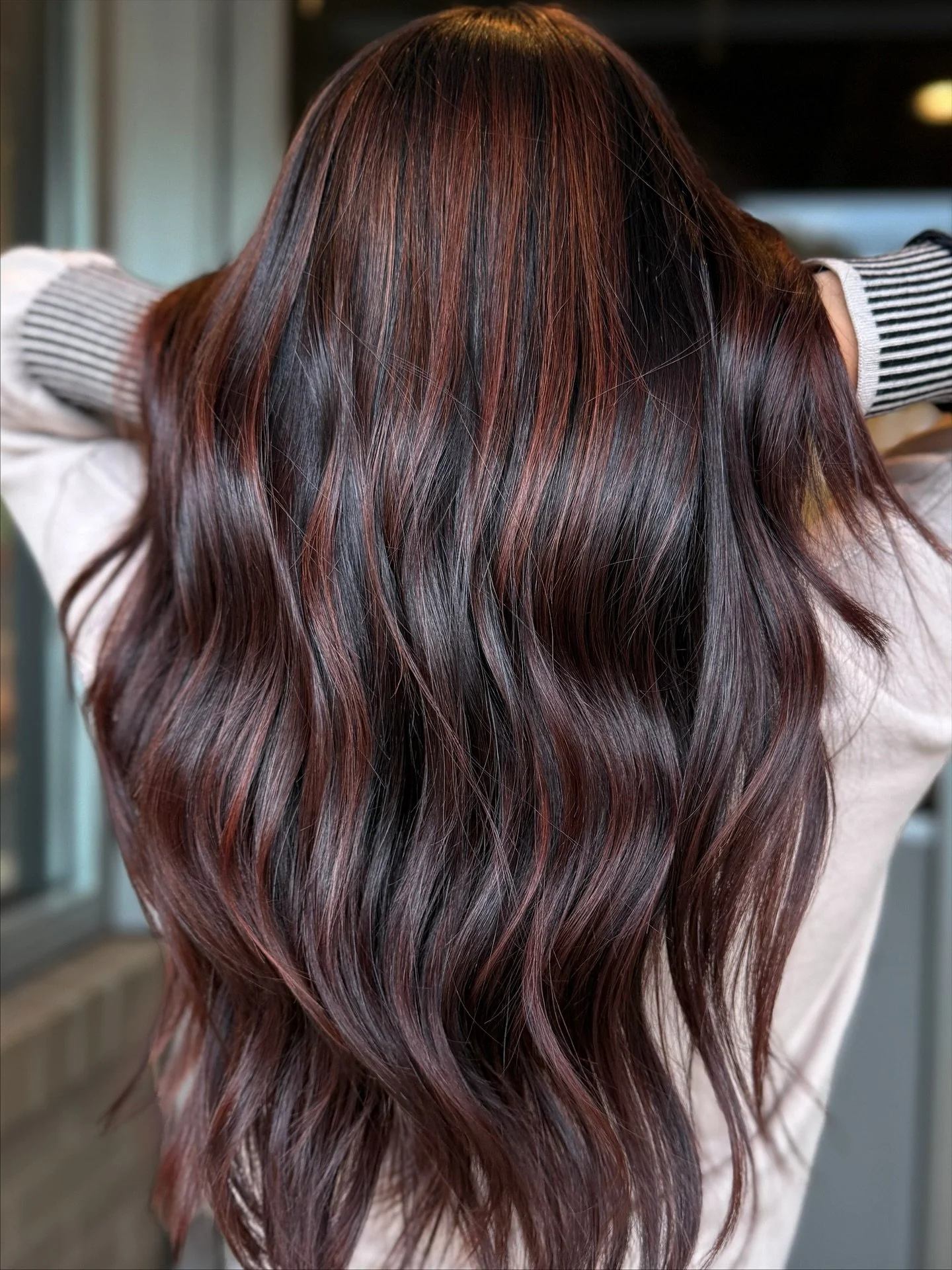 Stepping into and embracing fall with all the cozy vibes. While we love our bold vivids and redheads, there’s something so lovely and exciting about our dimensional, lived-in clients. More like this please! 
Don’t forget we’ve got