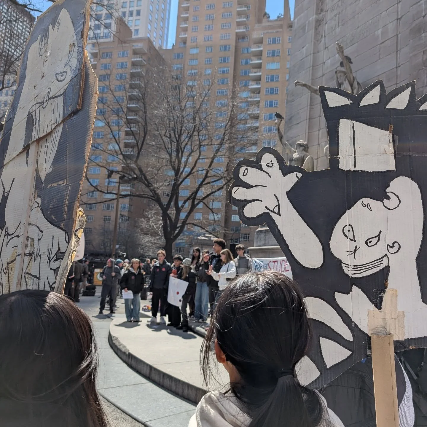 📢📢📢

YA-YA Network stands with youth throughout the country today to say #nokings