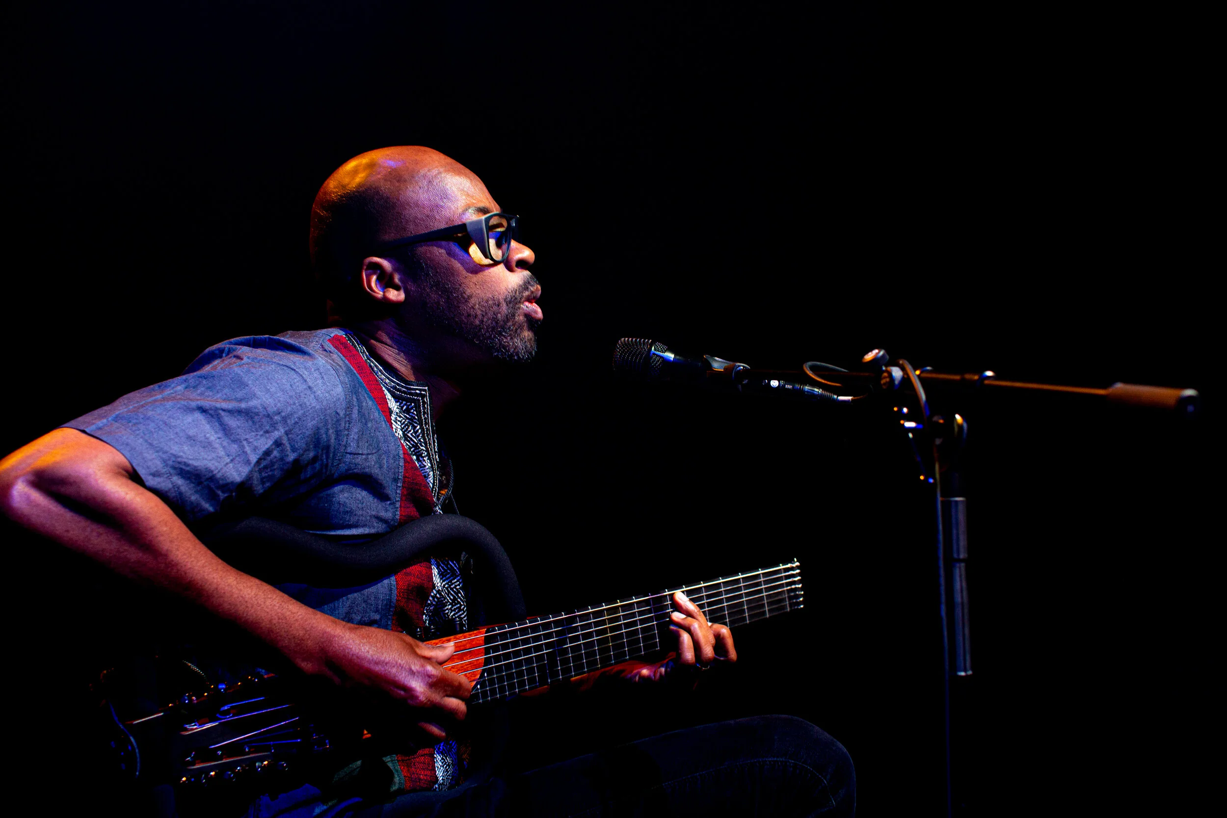 Lionel Loueke LIVE (credit- Dave Stapleton)-8484.jpg